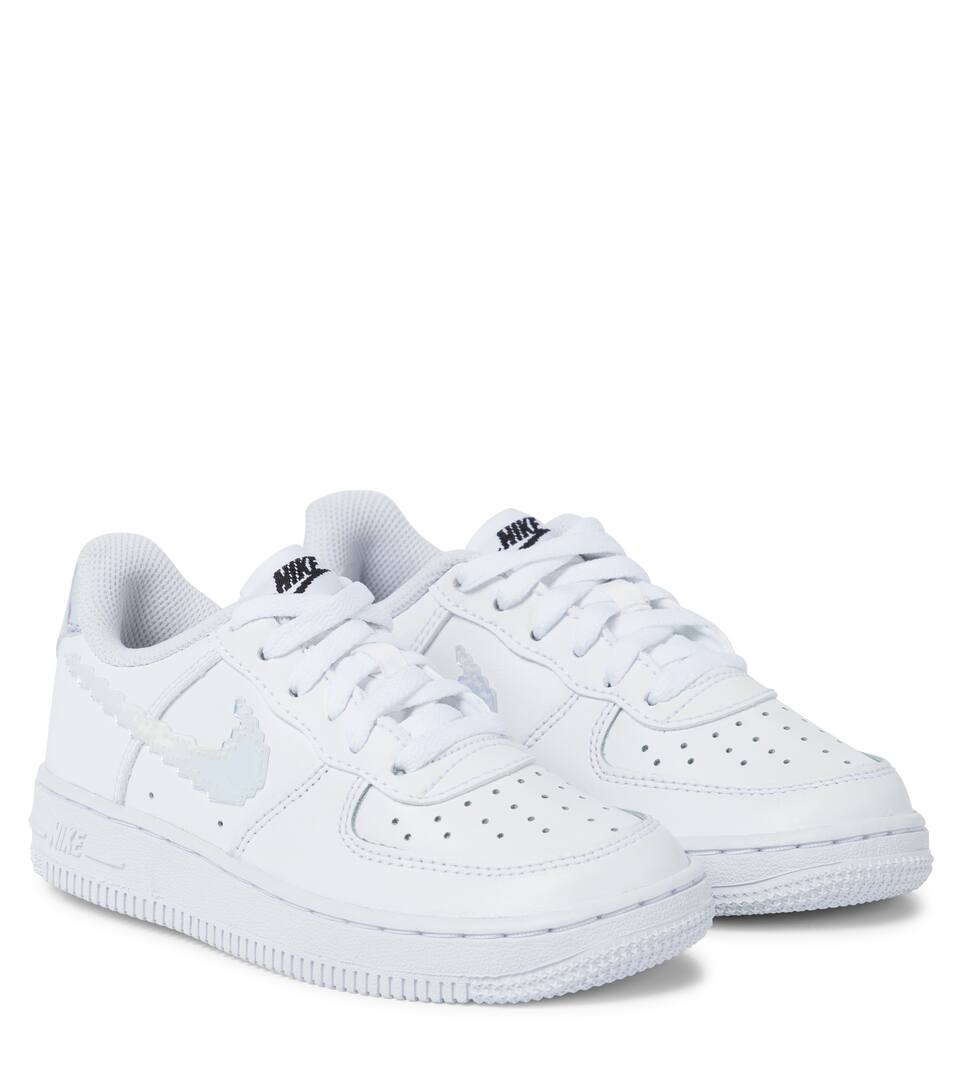 air force 1 lv8 tennis shoes