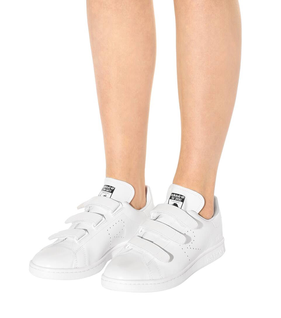 adidas originals stan smith comfort trainers in white and grey adidas originals stan smith comfort trainers in white and grey