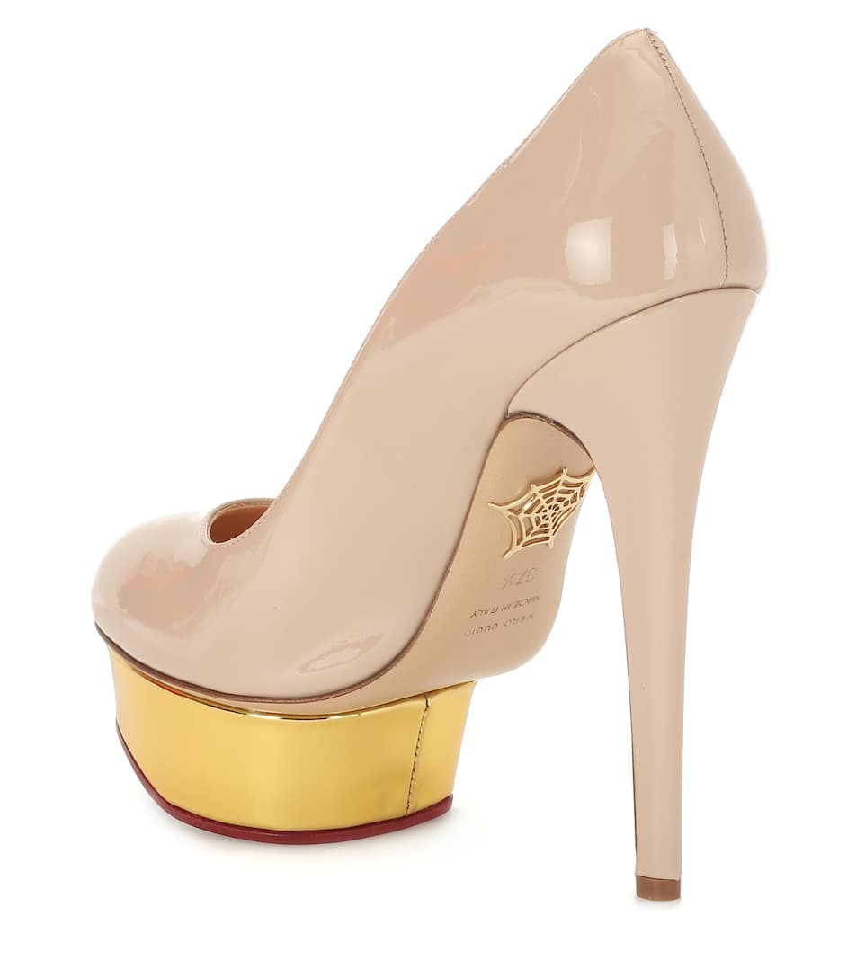 Dolly patent leather plateau pumps Dolly patent leather plateau pumps