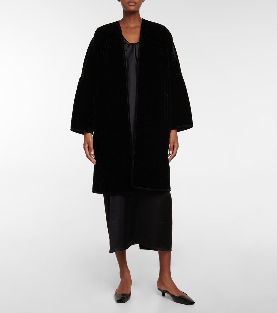 Oversized quilted velvet coat | Mytheresa
