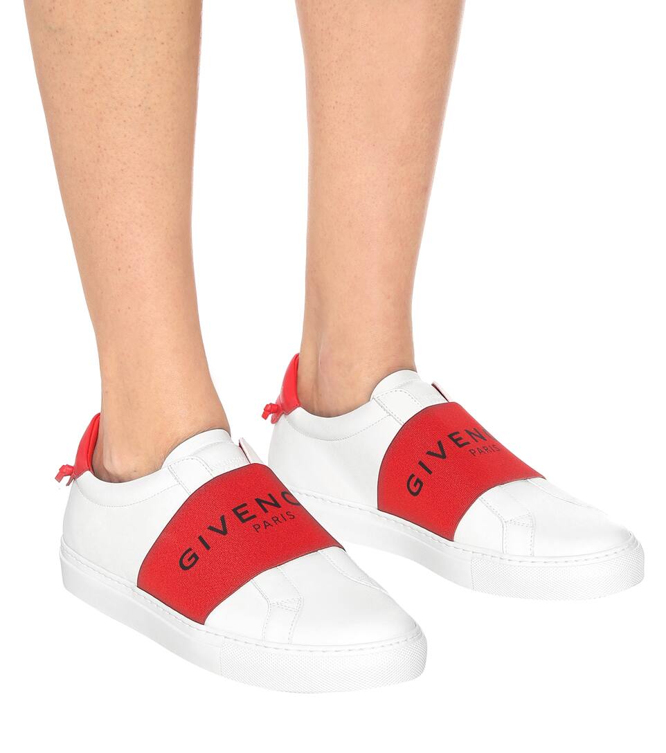 GIVENCHY URBAN STREET LEATHER SNEAKERS,P00432106
