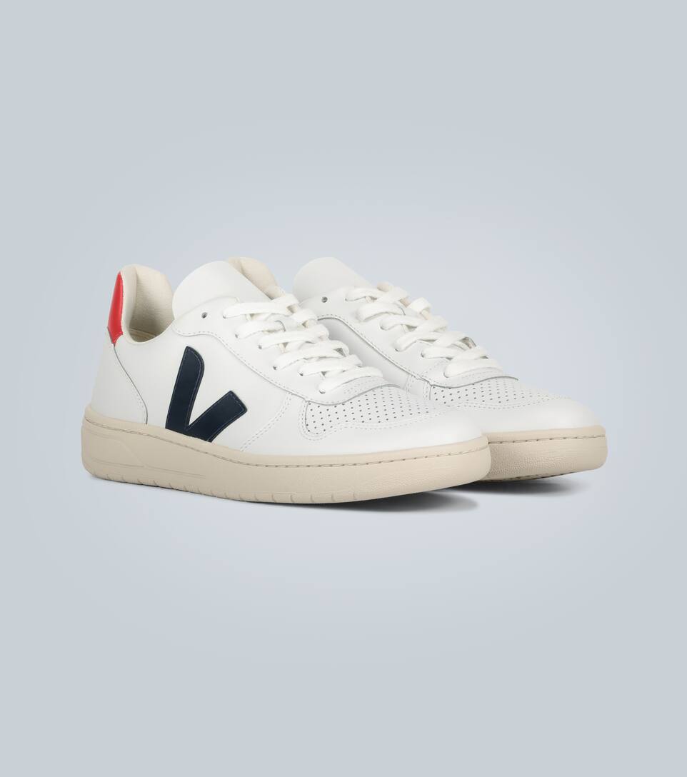 VEJA V-10 LEATHER SNEAKERS,P00460587