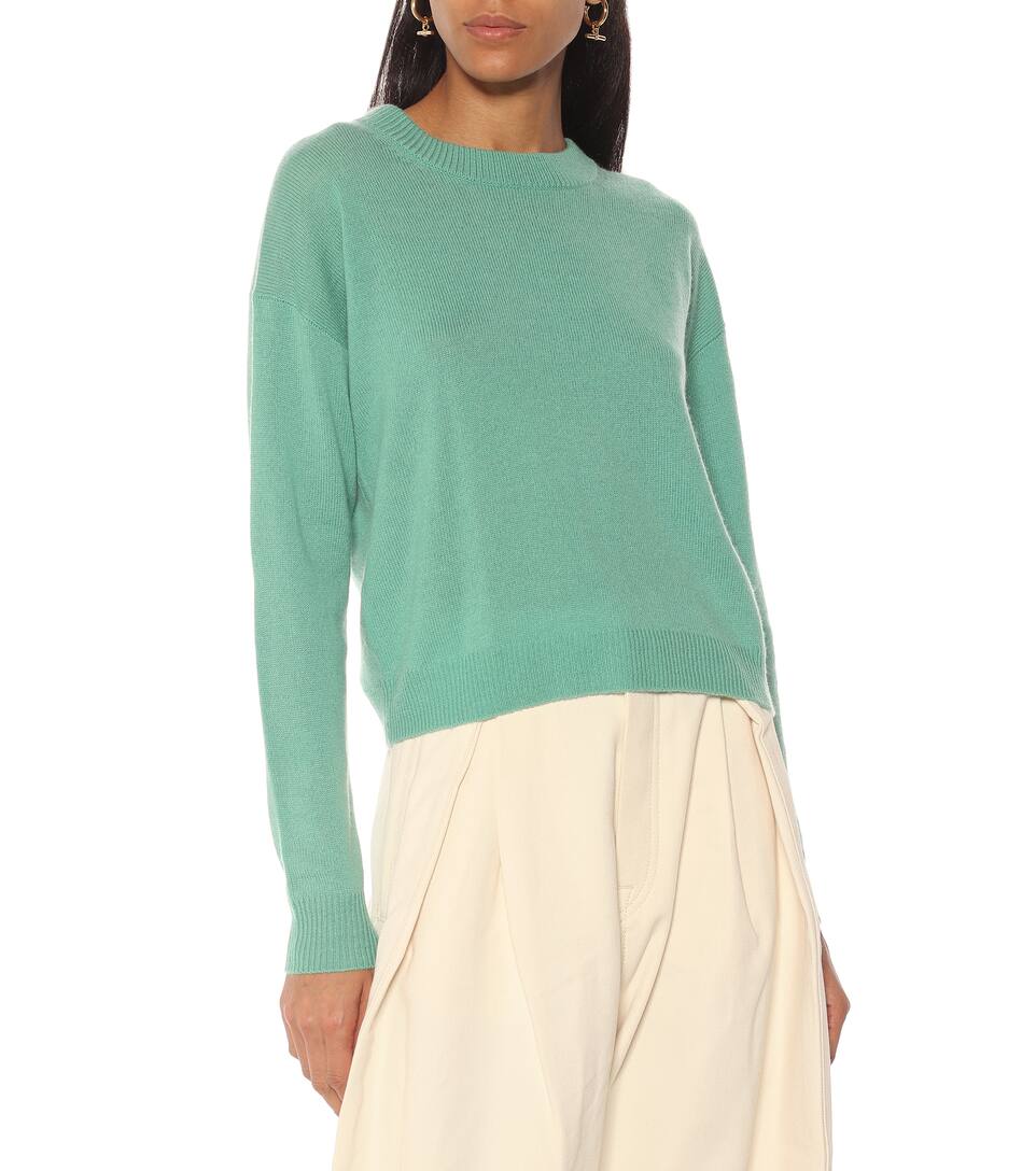 Ten Best Shoes To Wear With Leggings ElleMaraa com Ten Best Shoes To Wear With Leggings ElleMaraa com