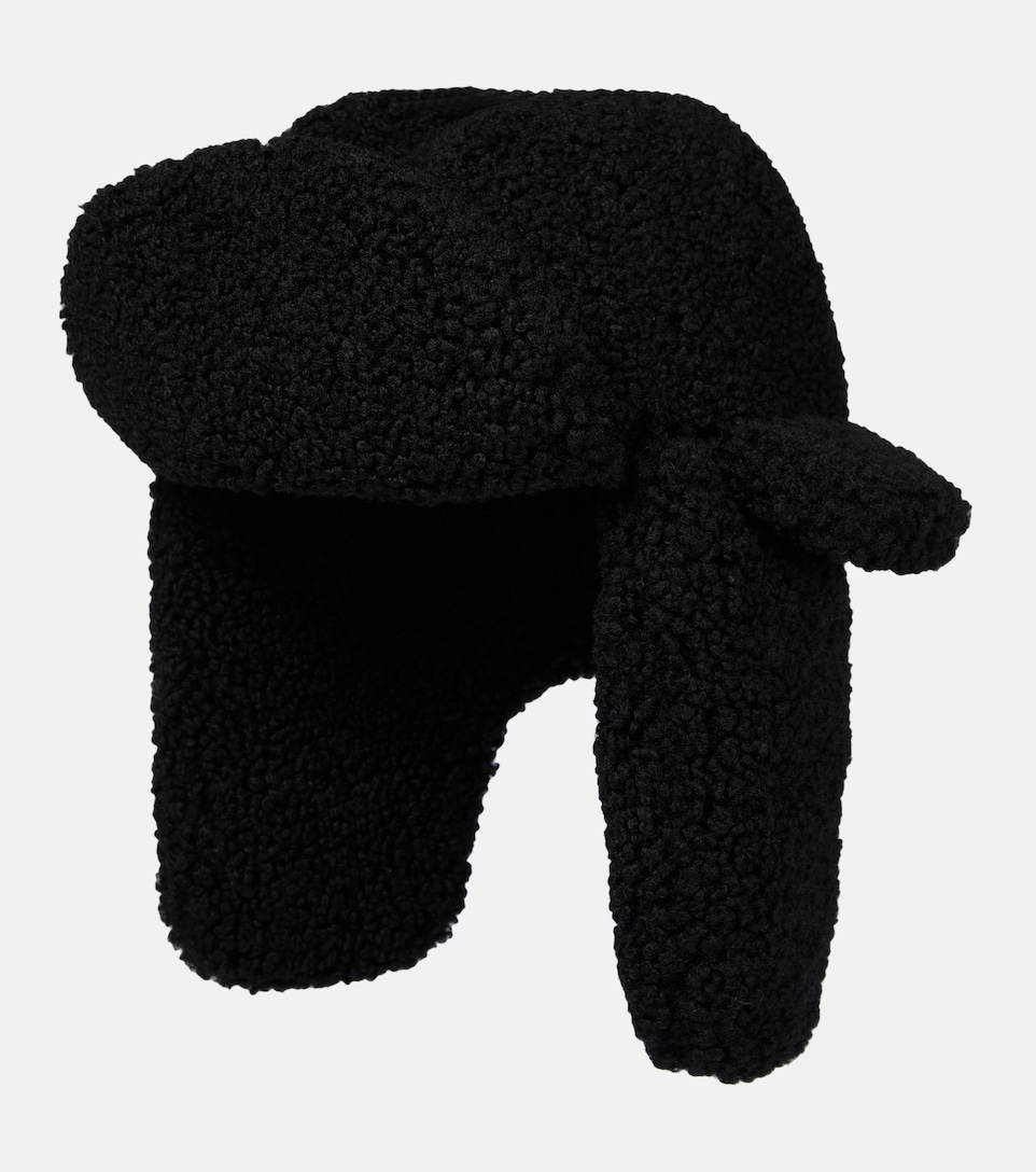 Ruslan Baginskiy - Faux shearling hat 