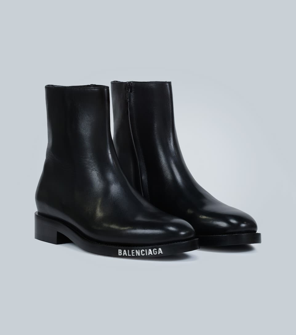 BALENCIAGA SOFT BOOTIE L20 BOOTS,P00444558