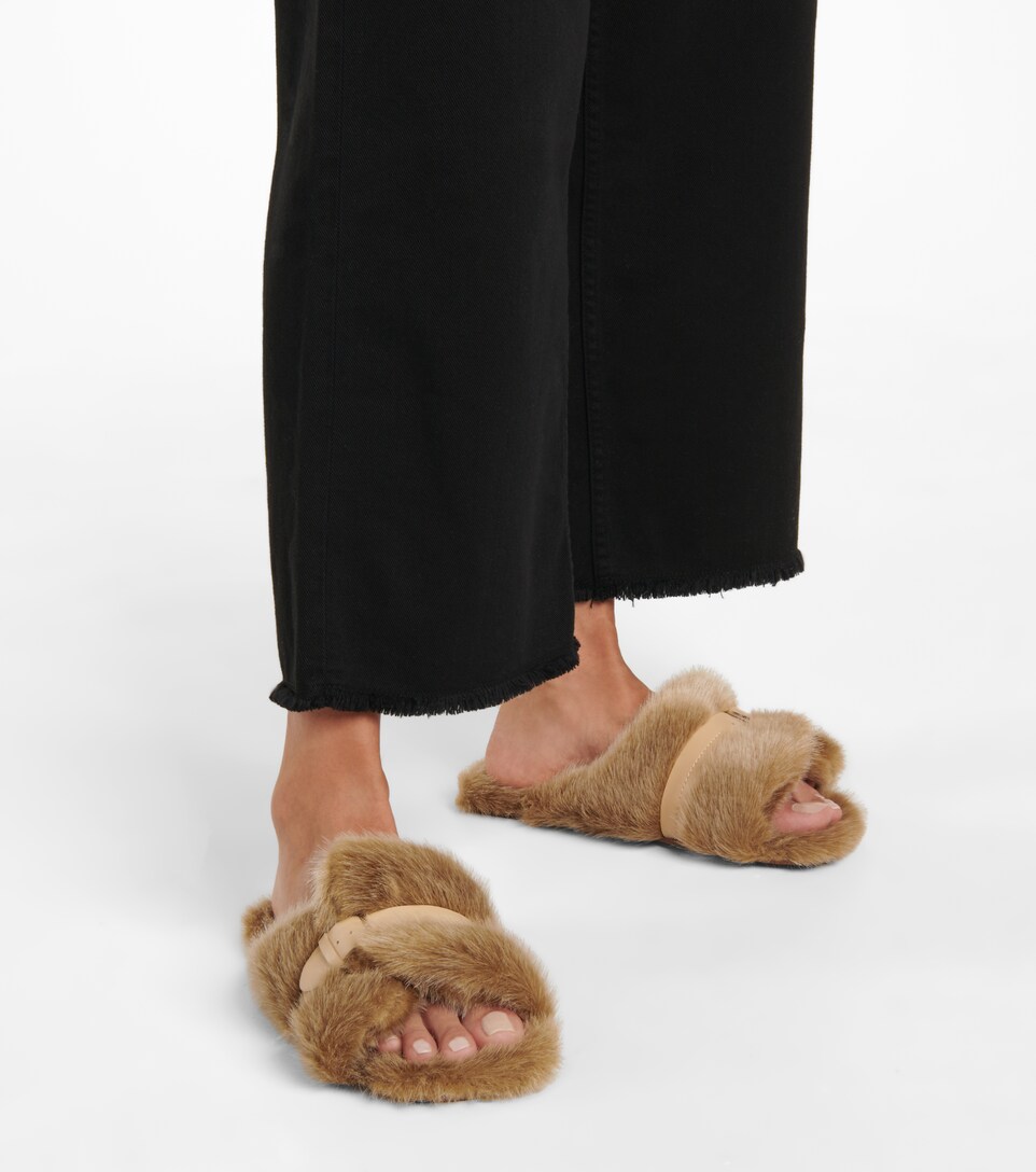 long fur slides