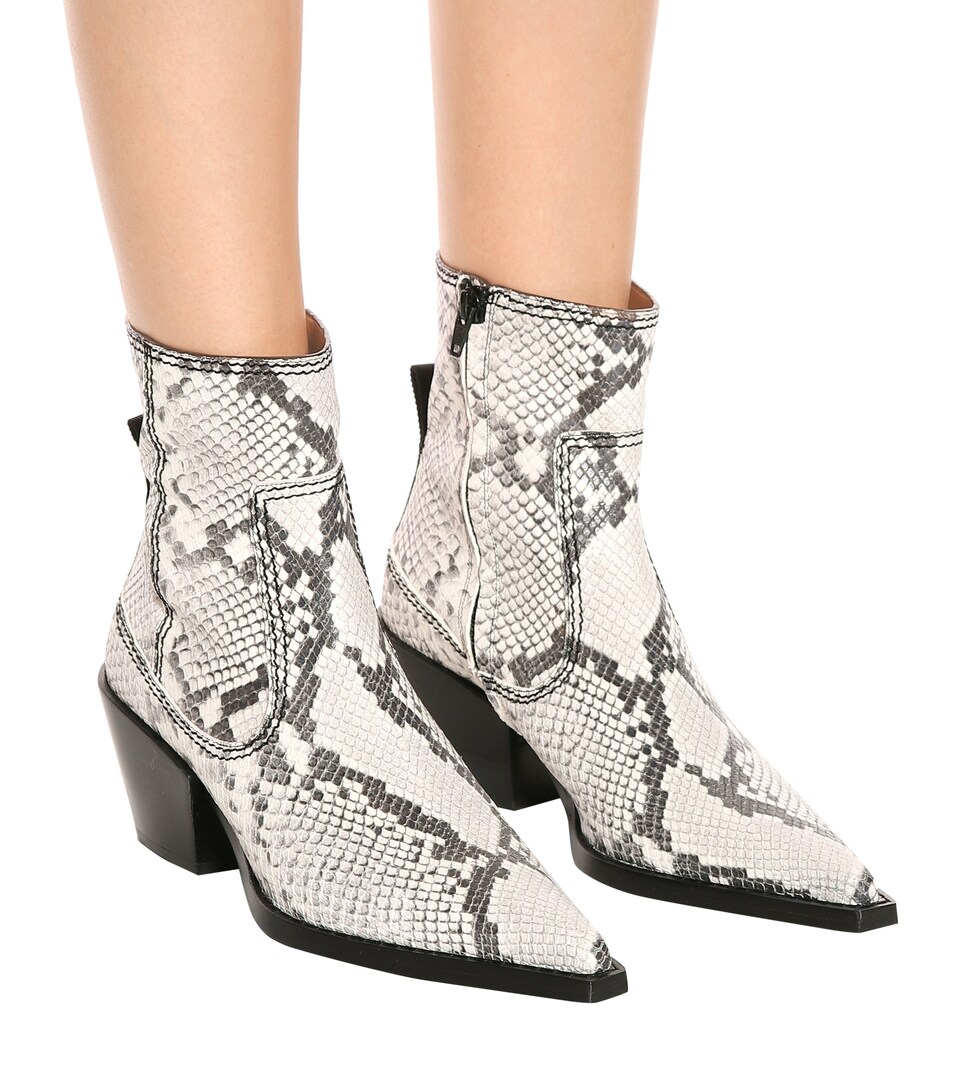 joie bold boots