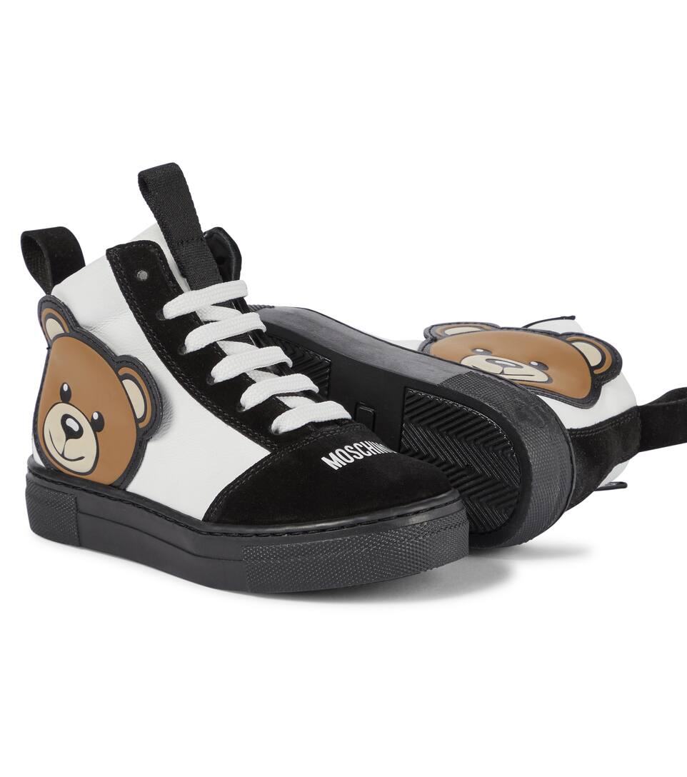 Moschino girl sneakers clearance
