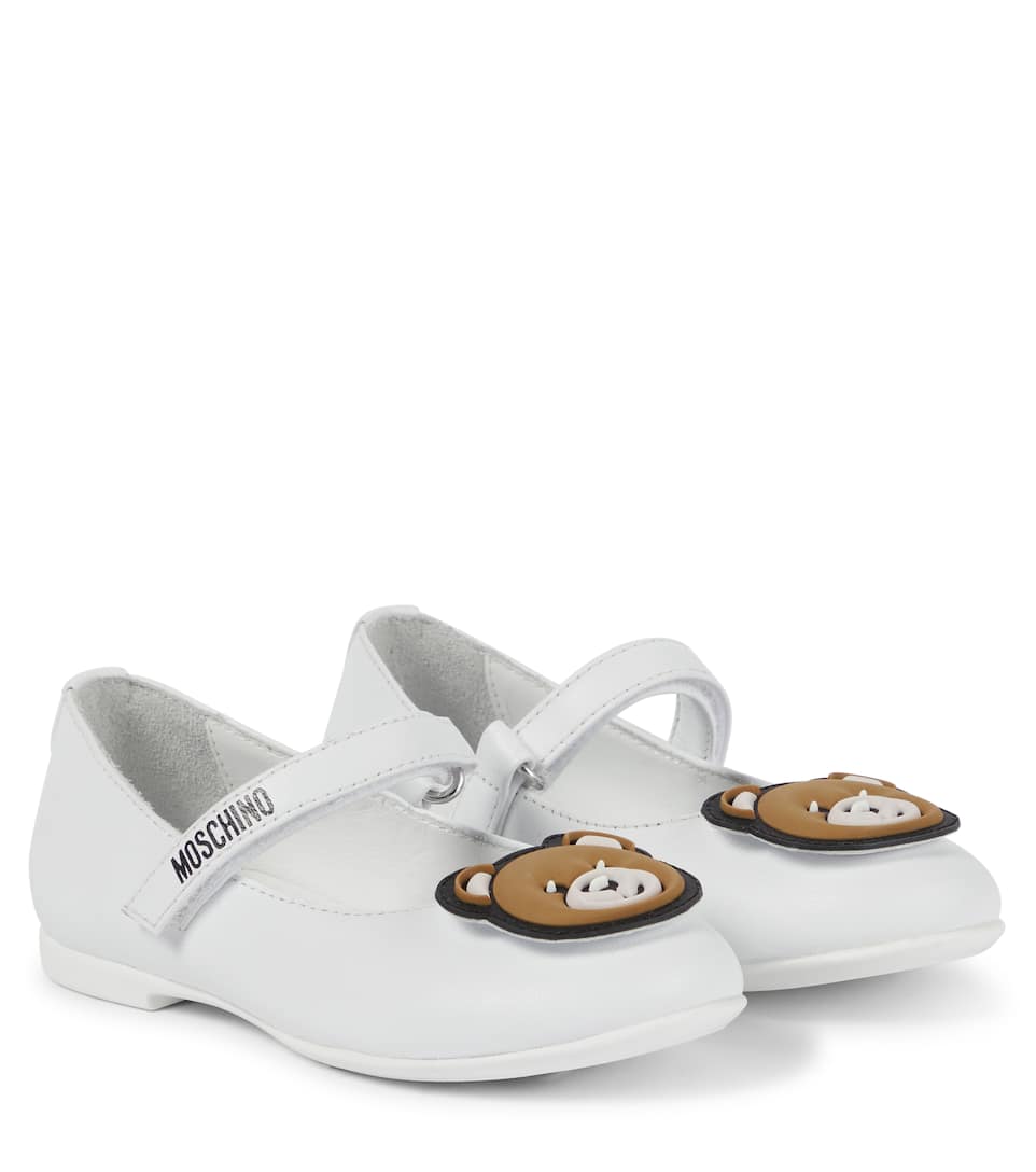 moschino flats
