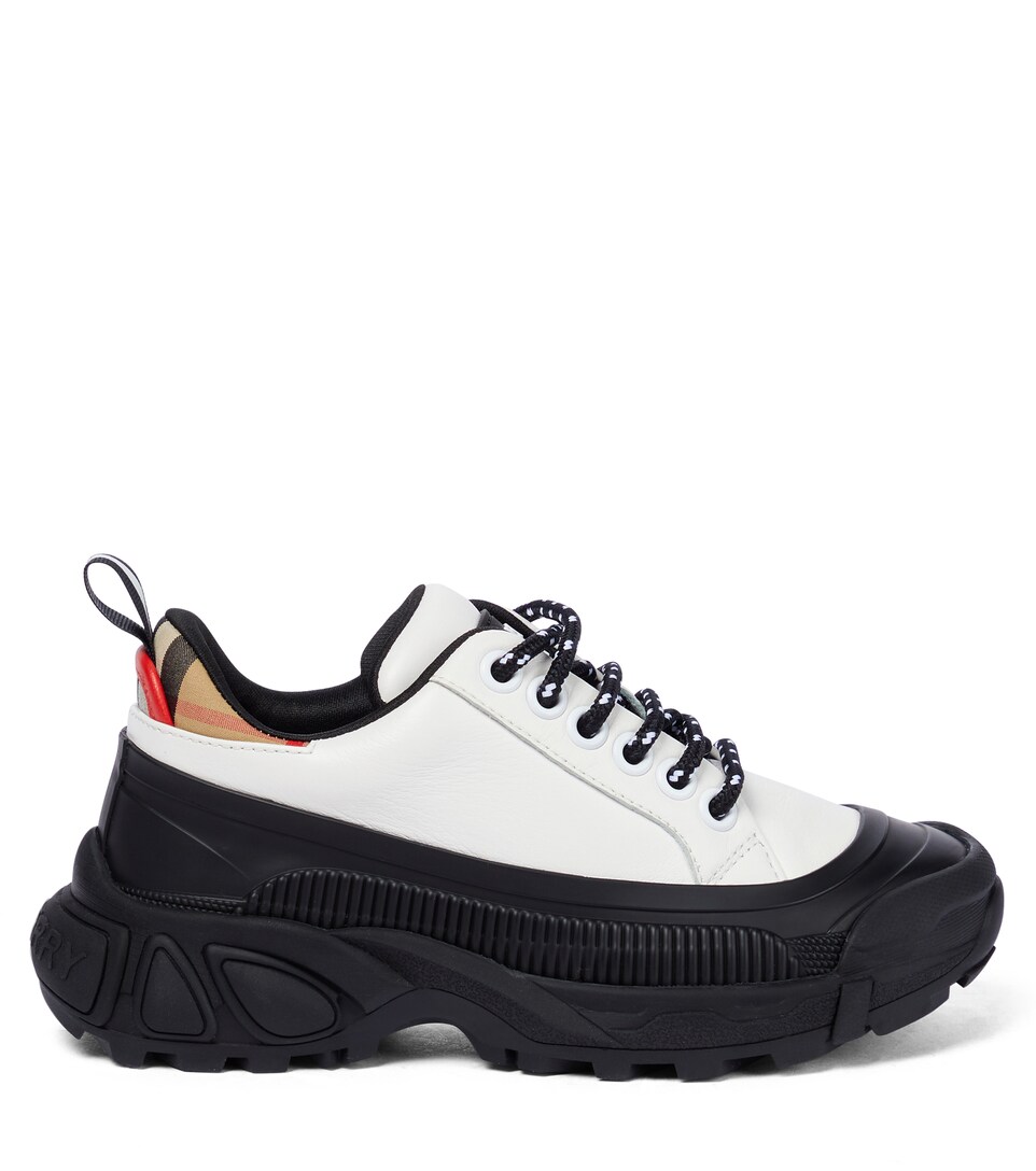 burberry mini arthur trainers