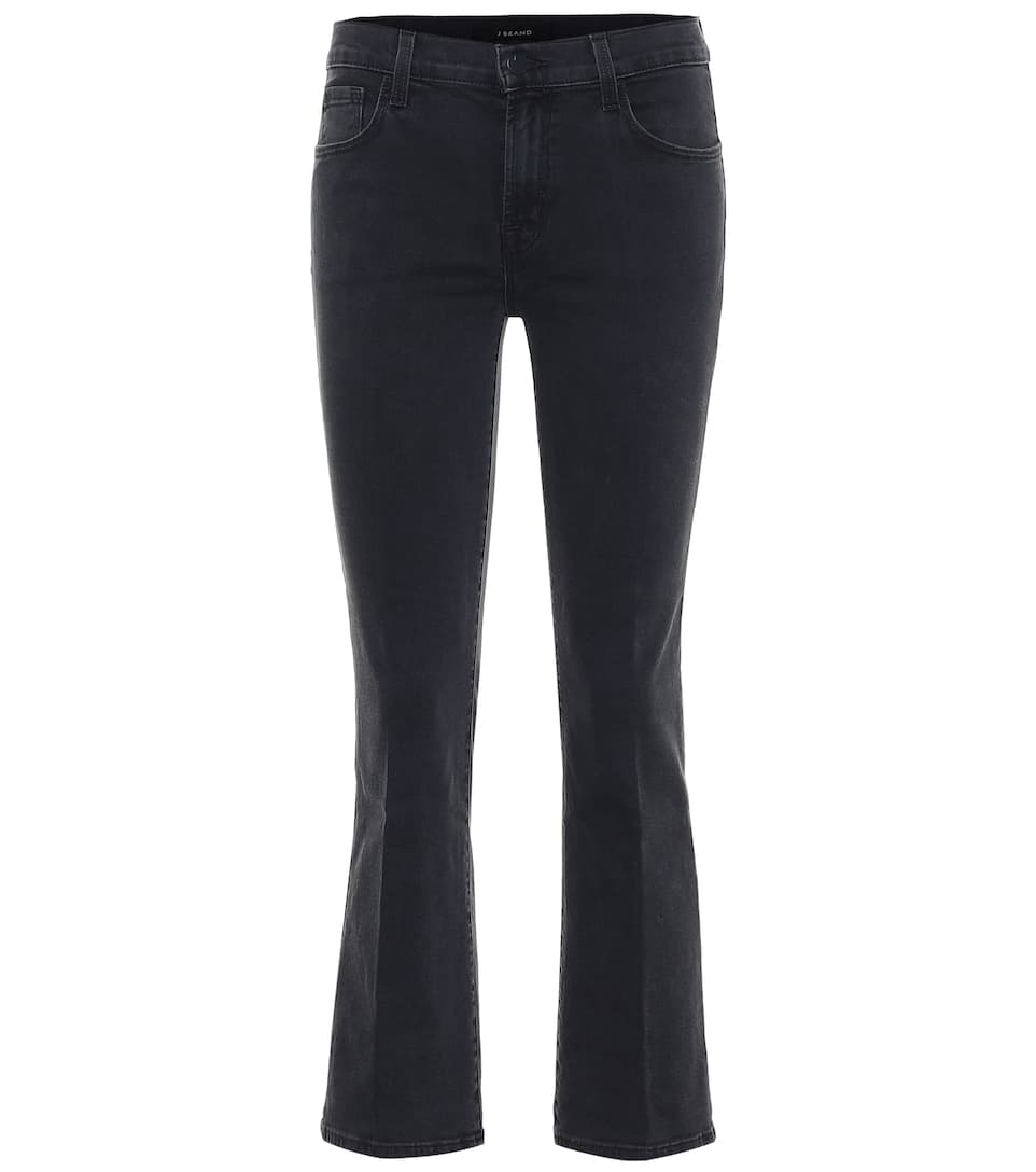 black cropped bootcut jeans