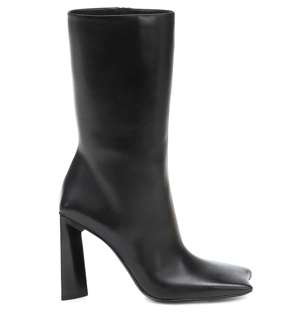 Balenciaga moon boots clearance