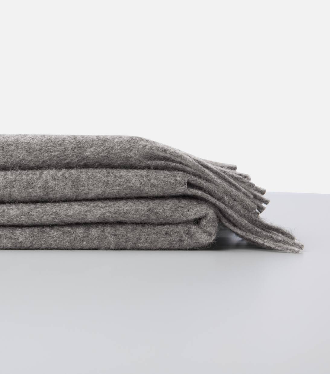 Unito Fringed Cashmere Blanket in Grey Loro Piana Mytheresa