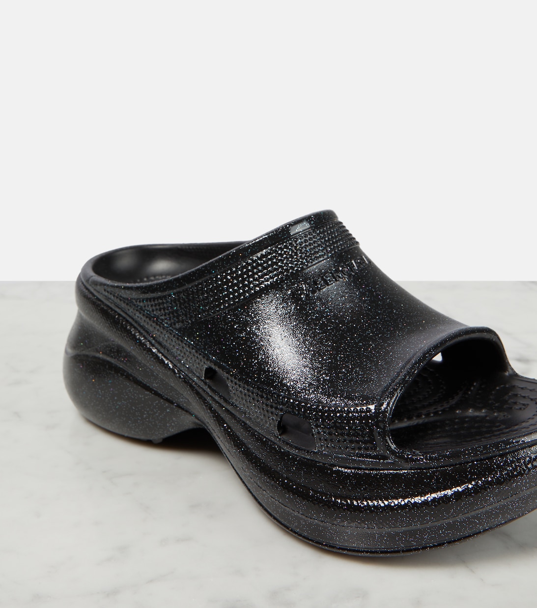 balenciaga crocs platform