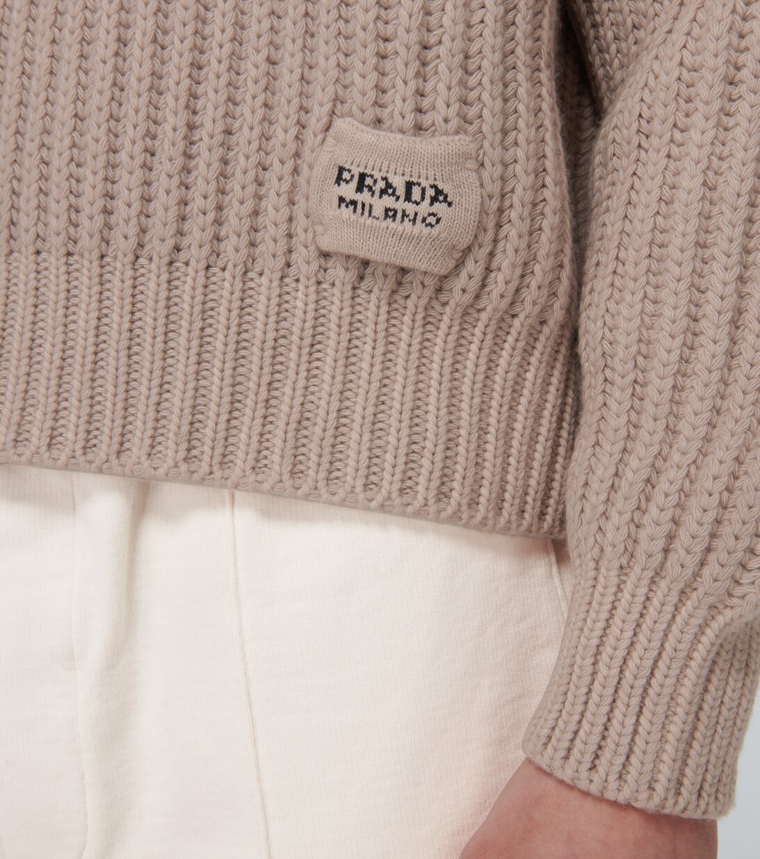 Cashmere And Wool V Neck Sweater in Pink - Prada | Mytheresa