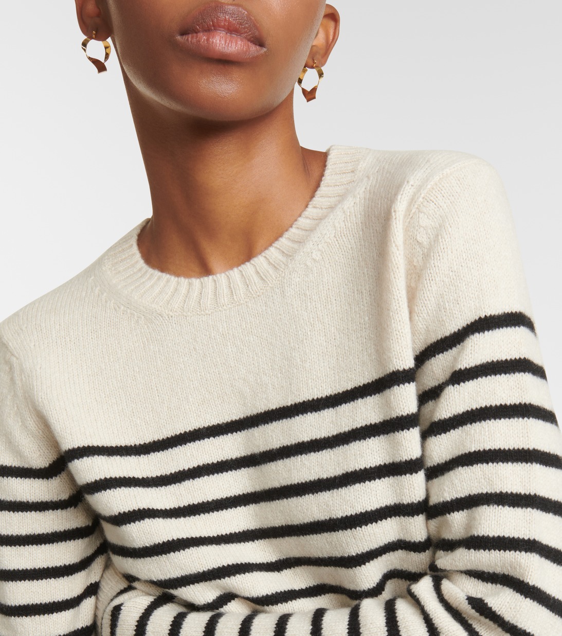 Pendentif poison tête de mort boîte à pilules à compartiment