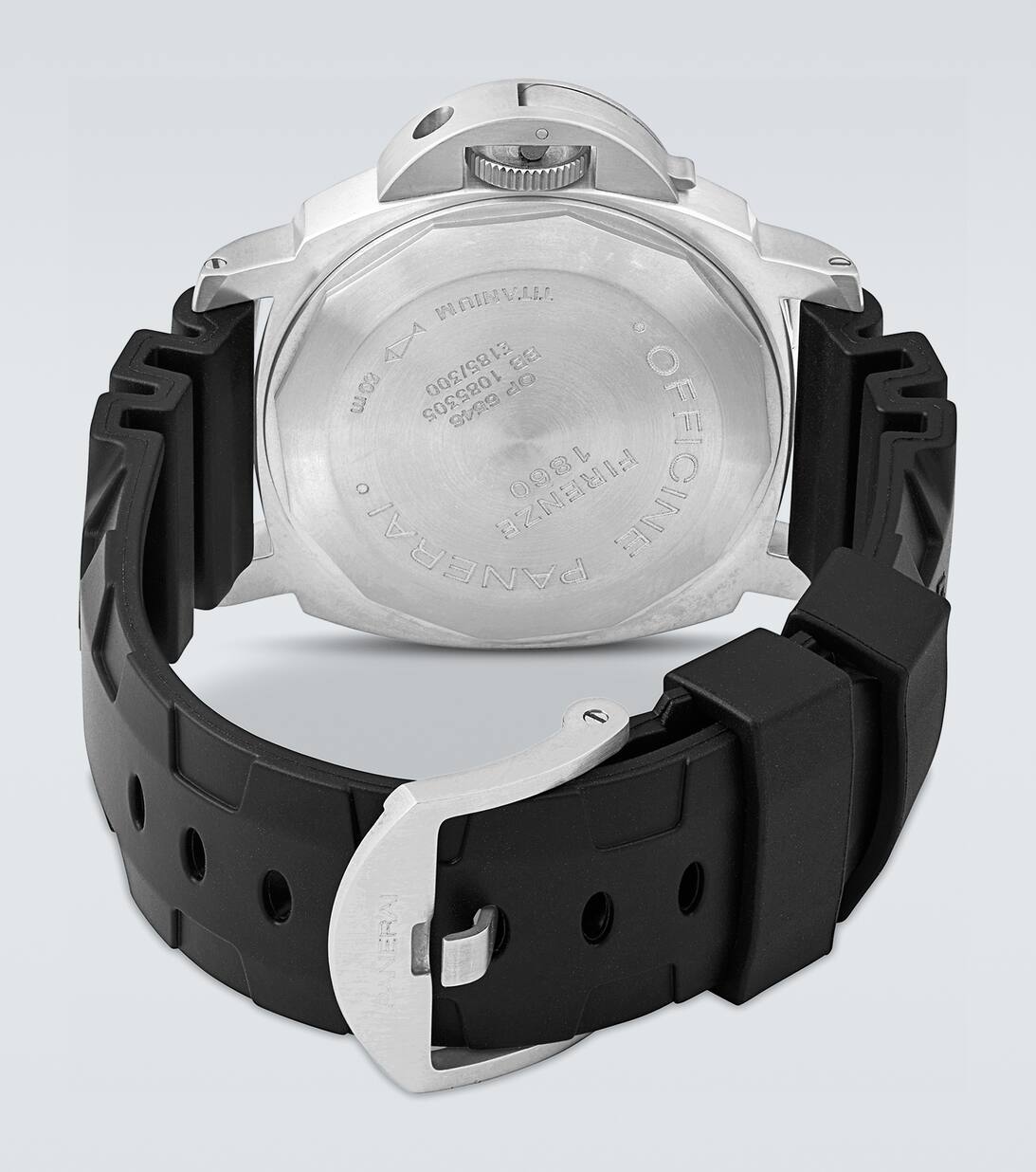 pre owned panerai submersible