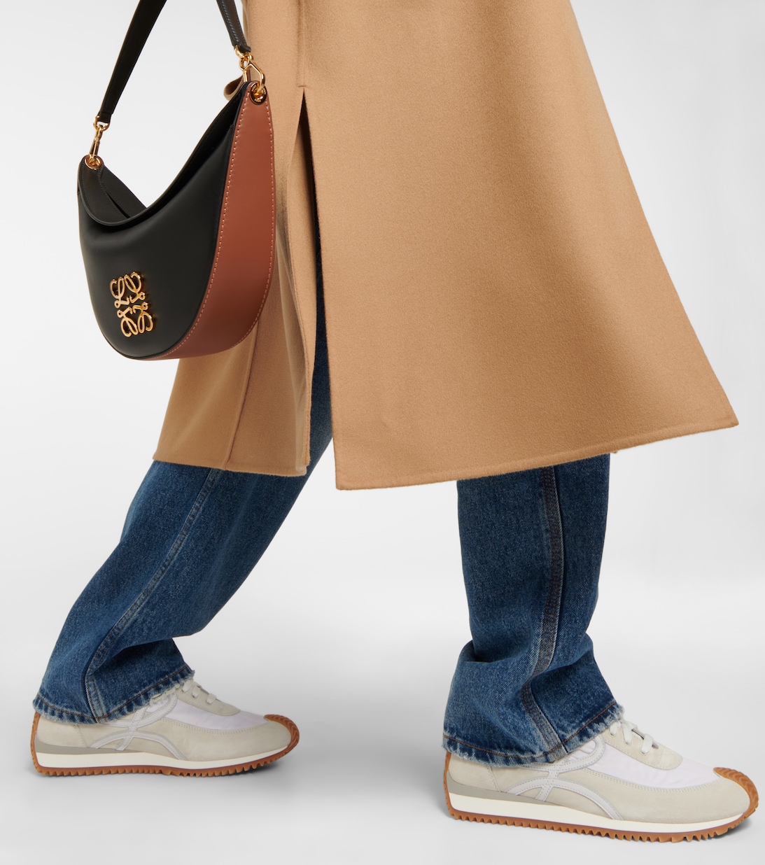 LOEWE 26S FLOW RUNNER SNEAKER IN WHITE DENIM