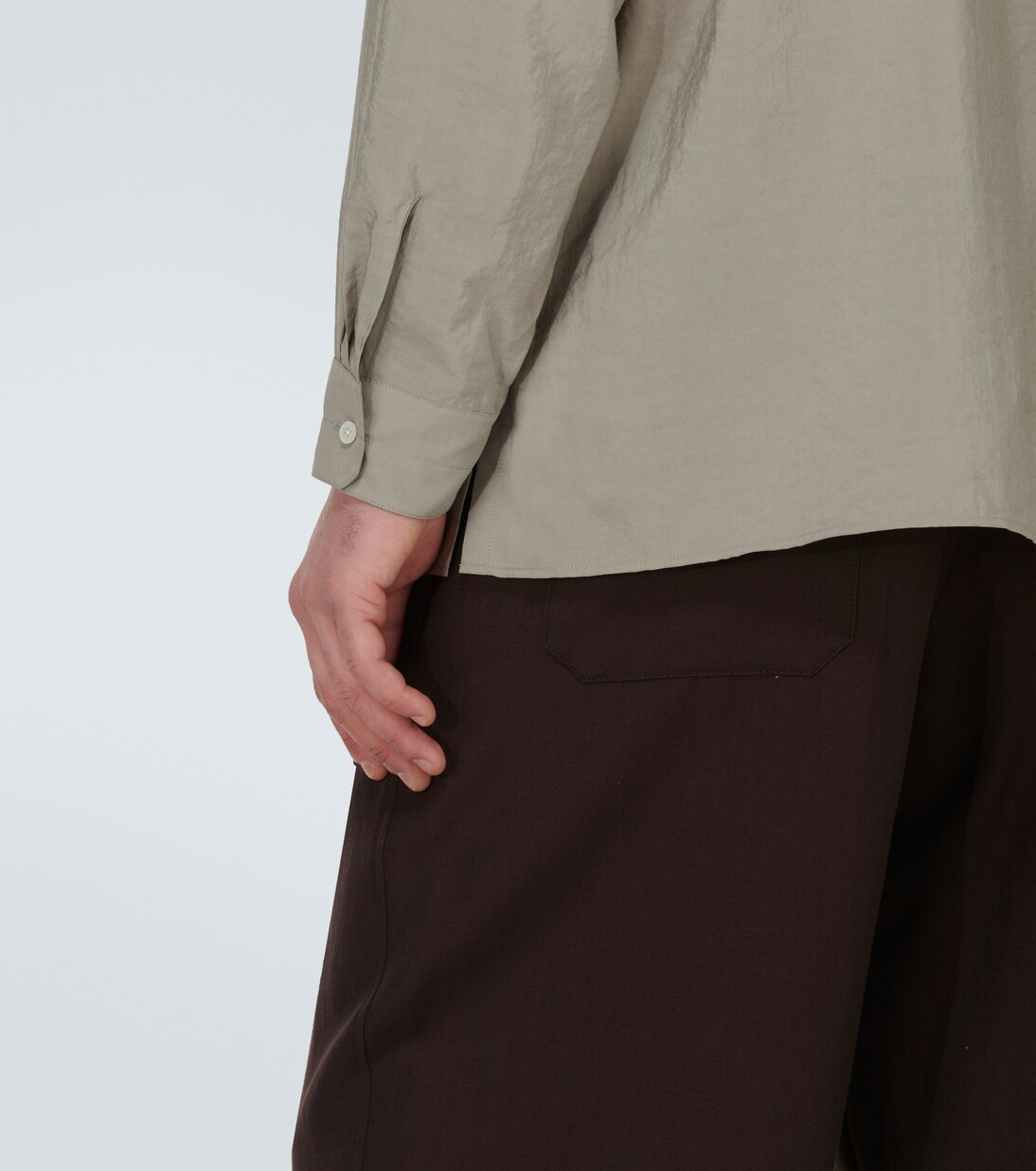 Hemd Twisted aus einem Seidengemisch in Grau - Lemaire | Mytheresa