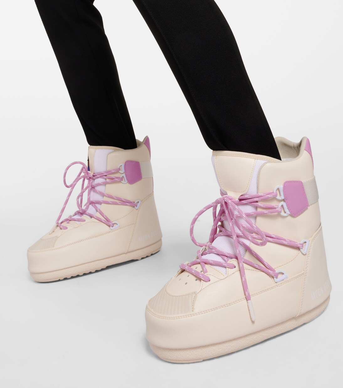 Schneestiefel Snowboard Sneaker Mid in Beige Moon Boot Mytheresa