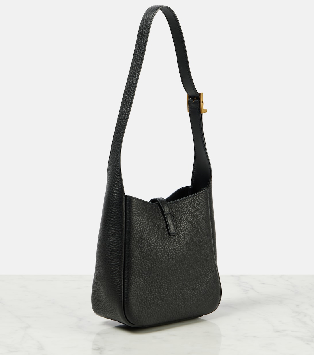 Le 5 à 7 Supple Mini leather shoulder bag in black - Saint Laurent
