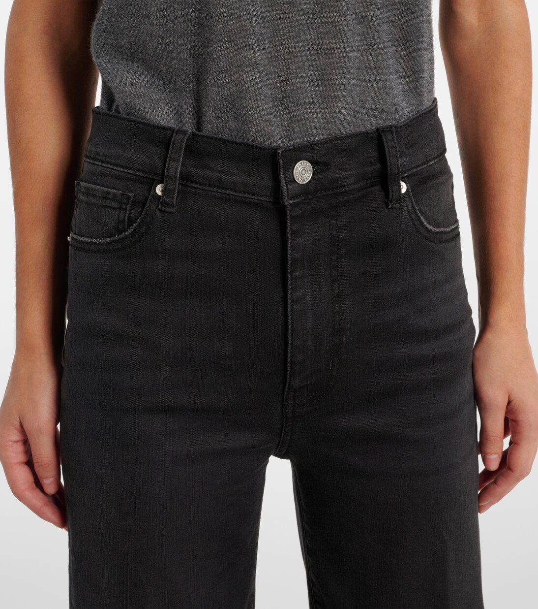 Le Sleek highrise straight jeans in black Frame Mytheresa
