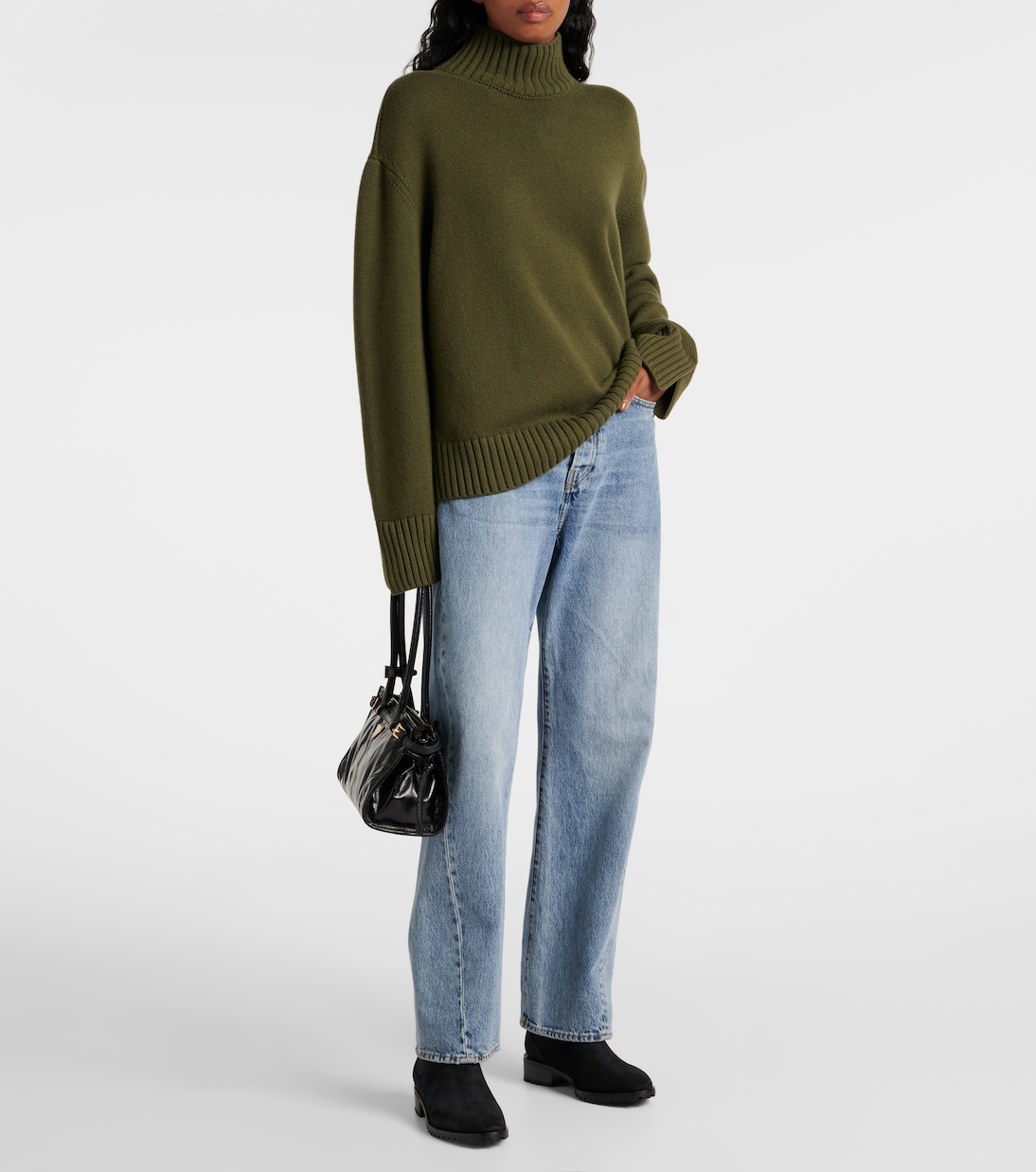 Chelata suede Chelsea boots in black - Manolo Blahnik 