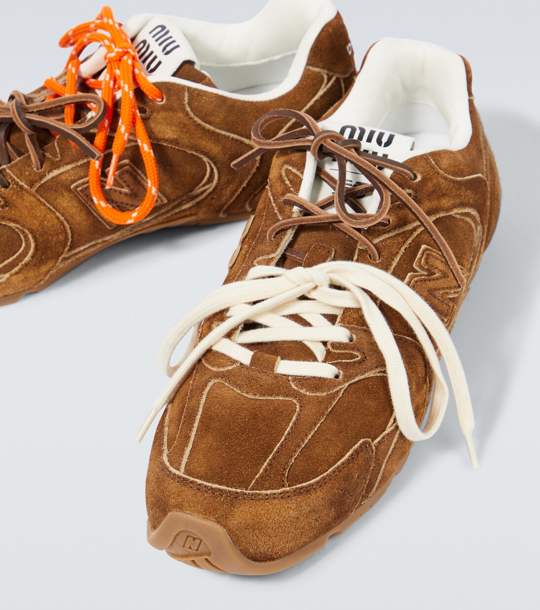x New Balance 530 SL suede sneakers in brown - Miu Miu | Mytheresa