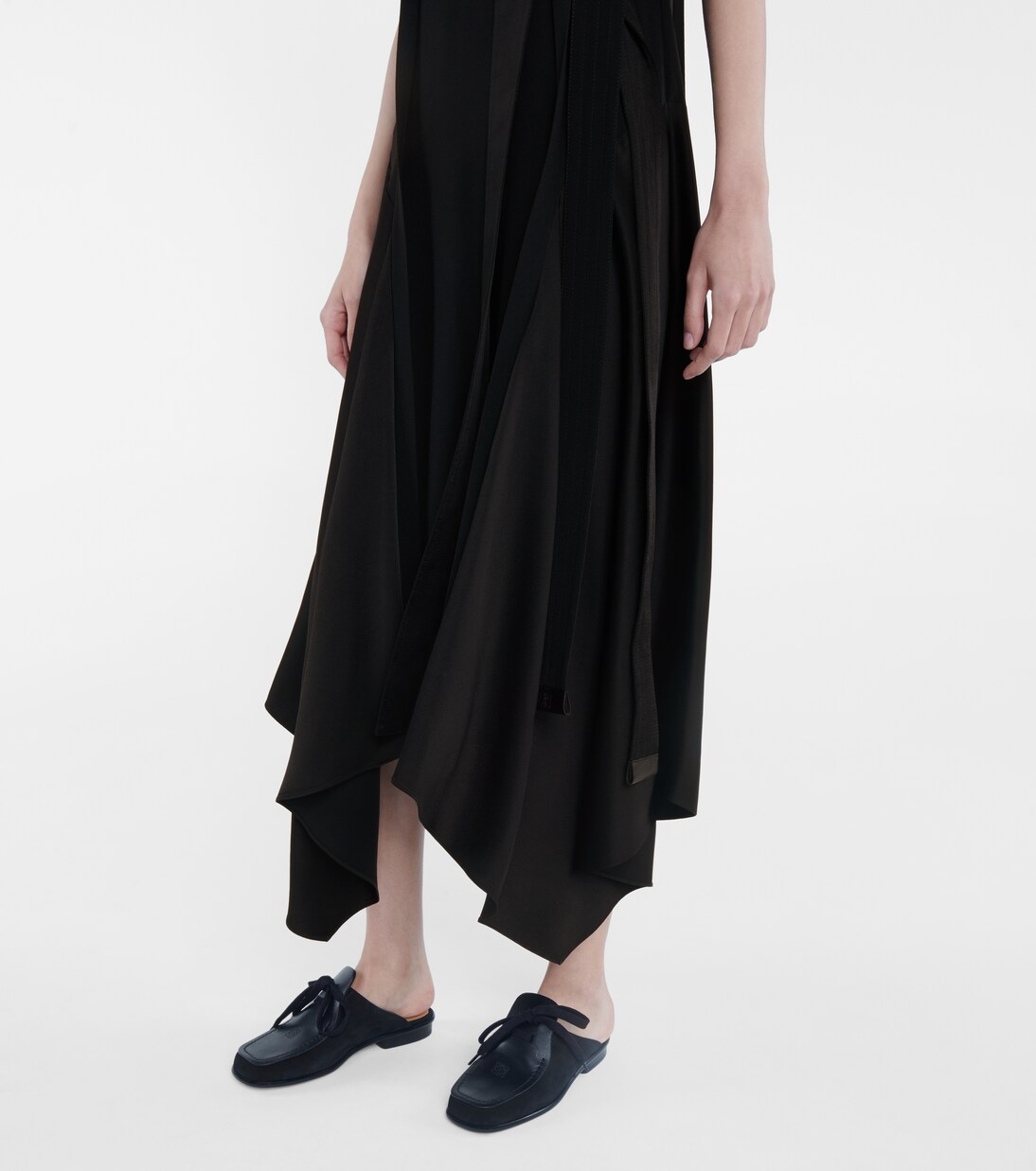 Satin Back Crepe Noelle Woven Top