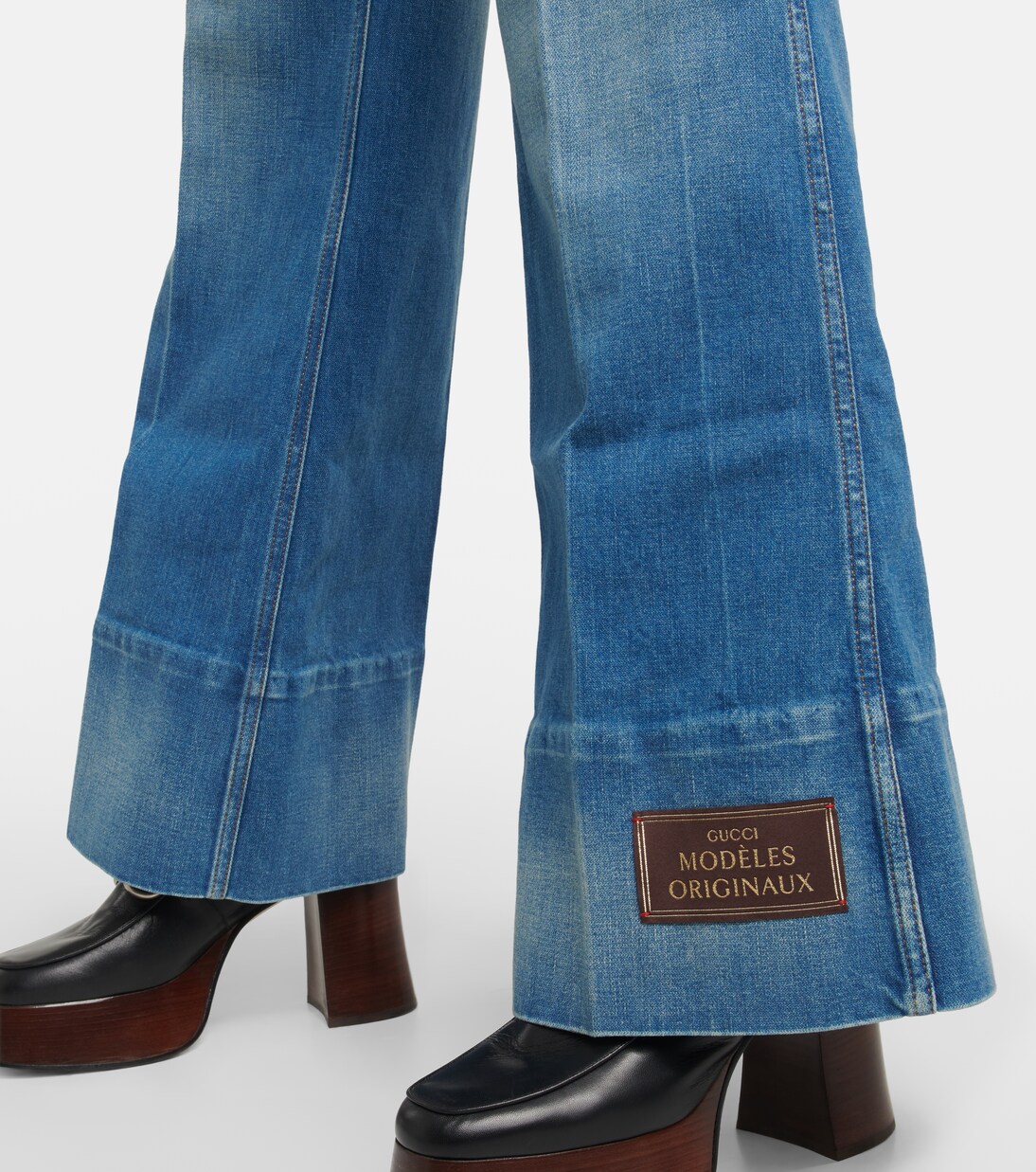 Bestickte Flared Jeans in Blau - Gucci | Mytheresa 