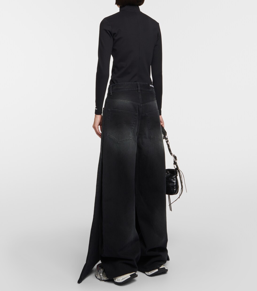 Mid-Rise Wide-Leg Jeans in Schwarz - Balenciaga | Mytheresa 