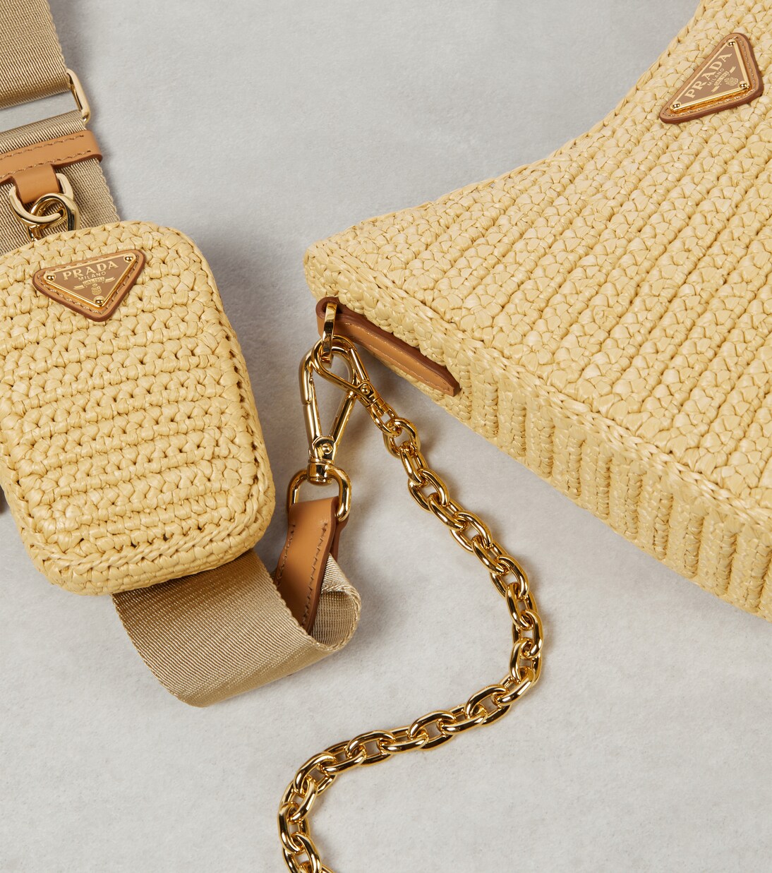Schultertasche Re-Edition 2005 Small in Beige - Prada | Mytheresa