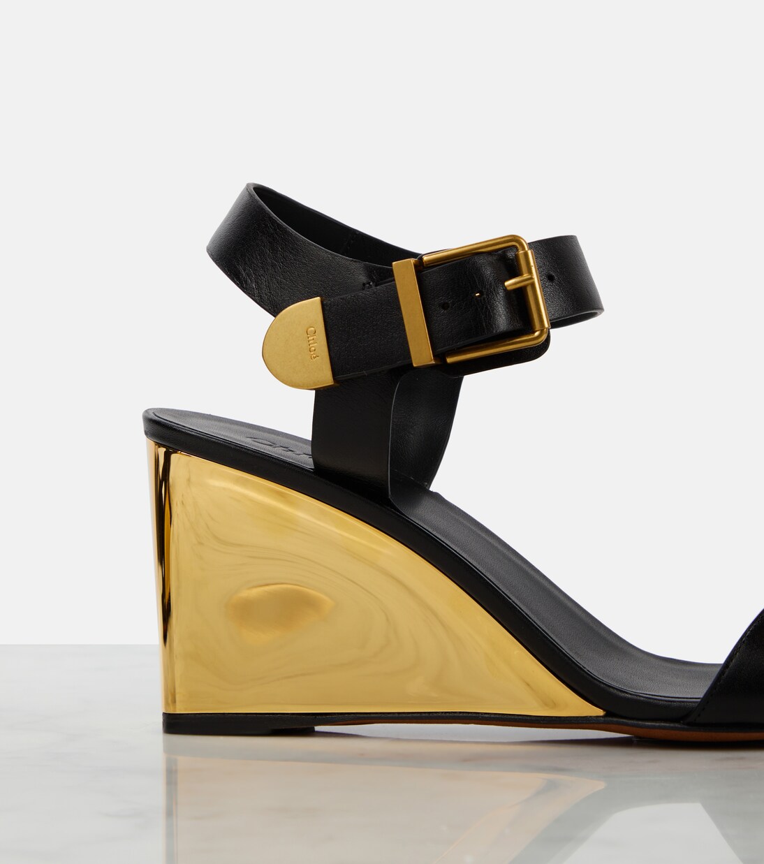 CHLOÉ REBECCA LOW HEELED SANDAL IN BLACK LAMBSKIN GOLD HARDWARE