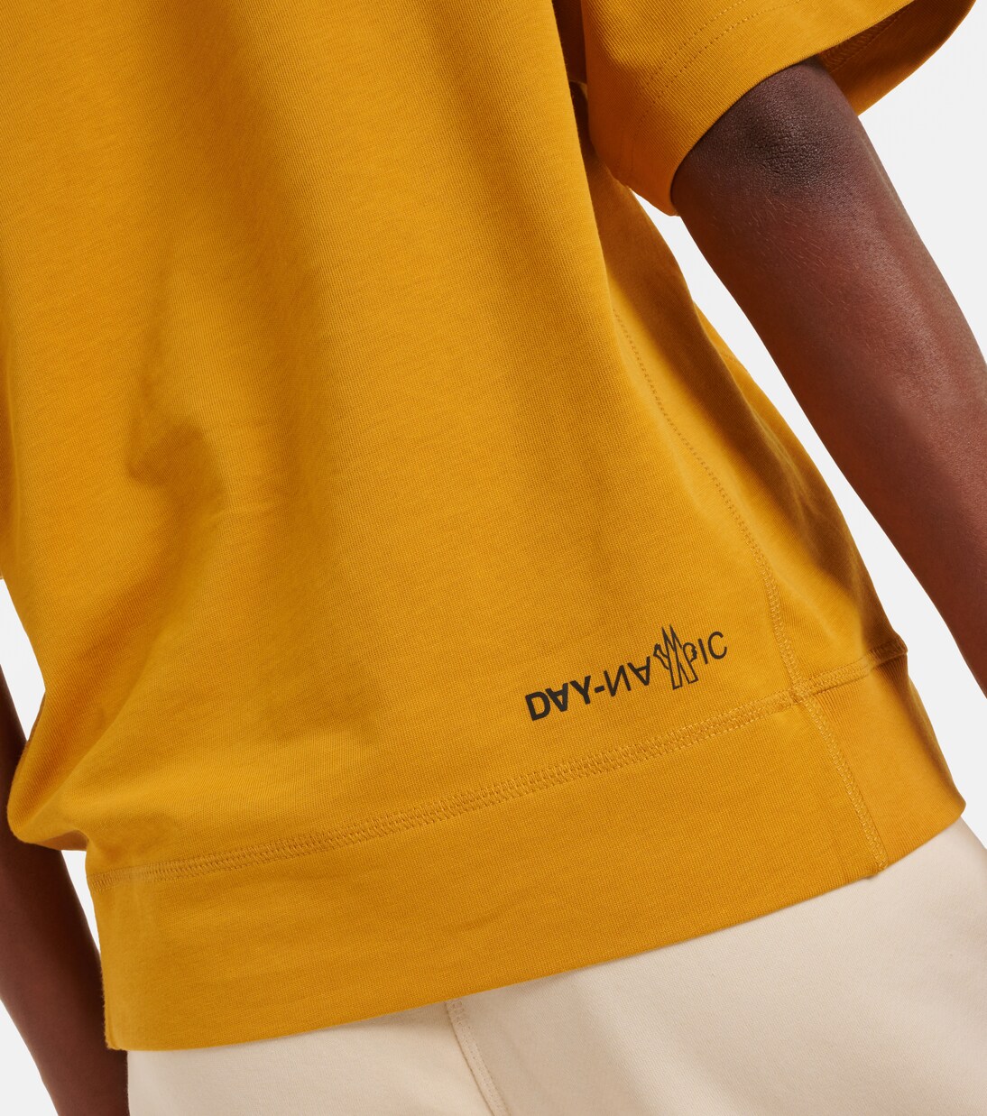 T-Shirt aus Baumwoll-Jersey in Gelb - Moncler Grenoble | Mytheresa