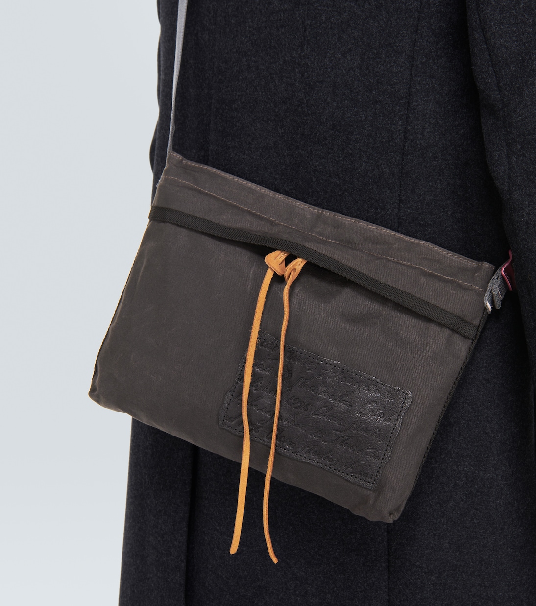 Messenger Bag aus Baumwoll-Canvas in Grau - Acne Studios | Mytheresa