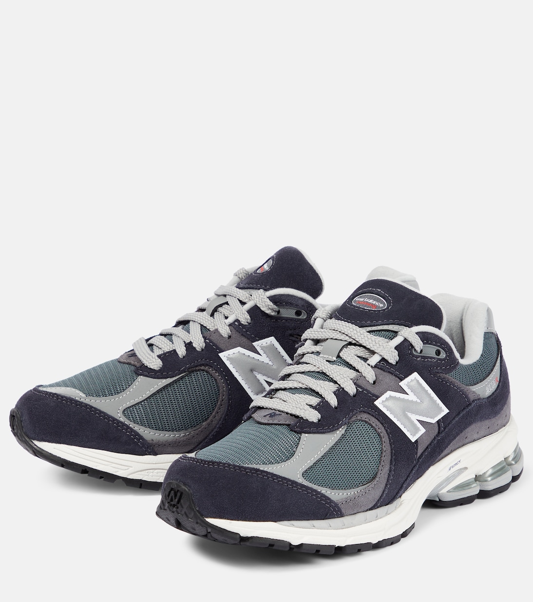 Sneakers 2002R aus Veloursleder und Mesh in Grau - New Balance 