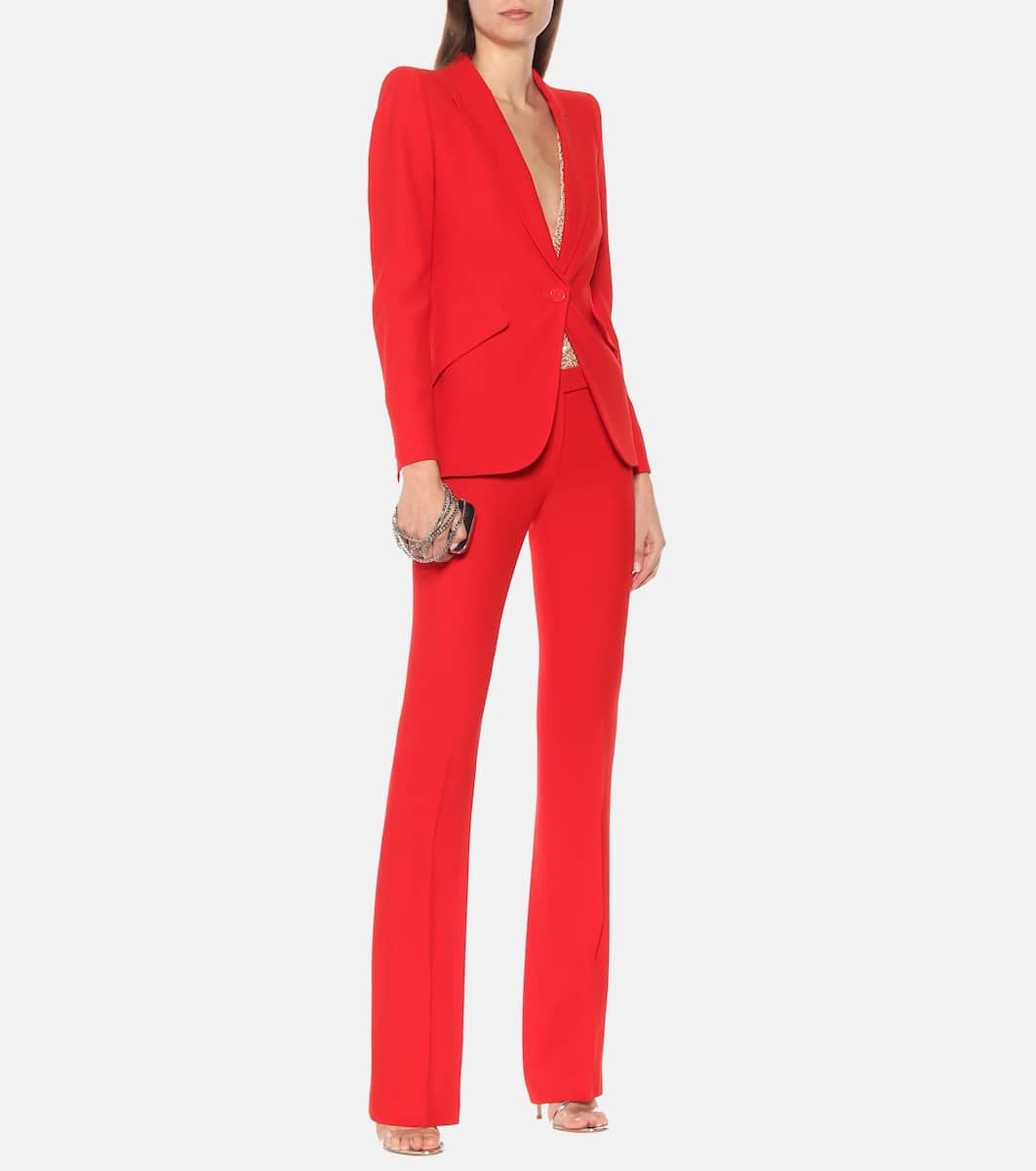 alexander mcqueen red suit RH Laboratorio de Análisis Clínicos