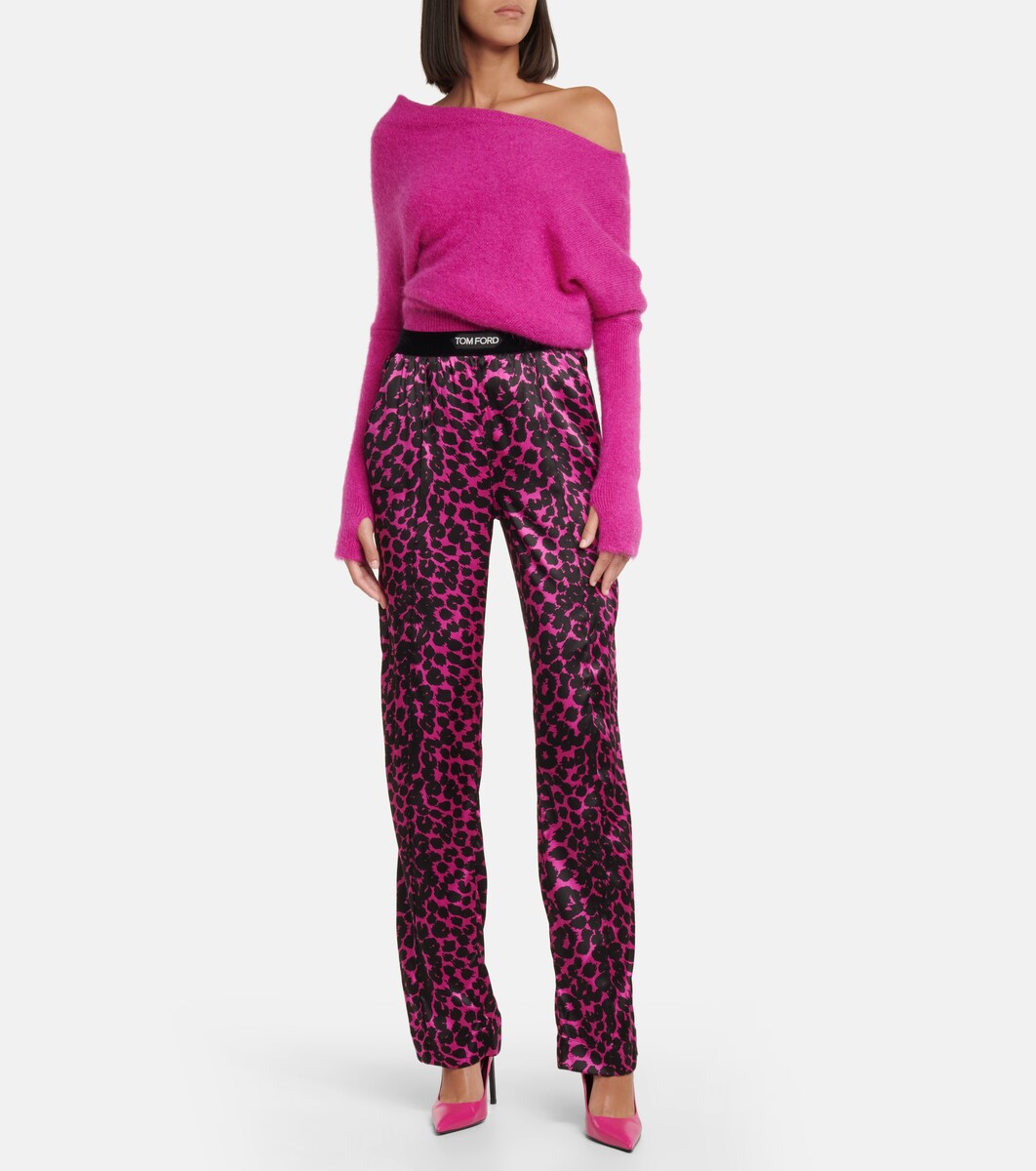 Leopard-print pants 