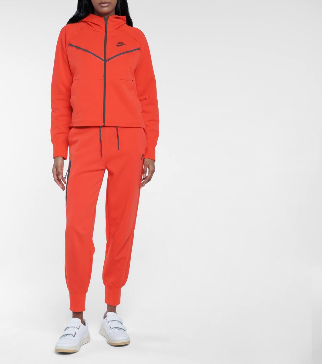 Orange nike tech sweatsuit clearance