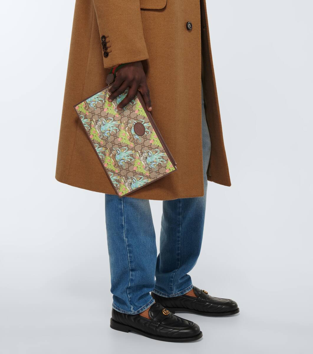 gucci pouch tiger print