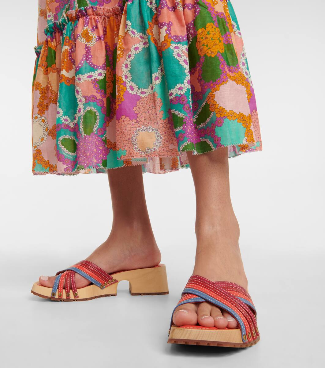 Strappy clogs clearance