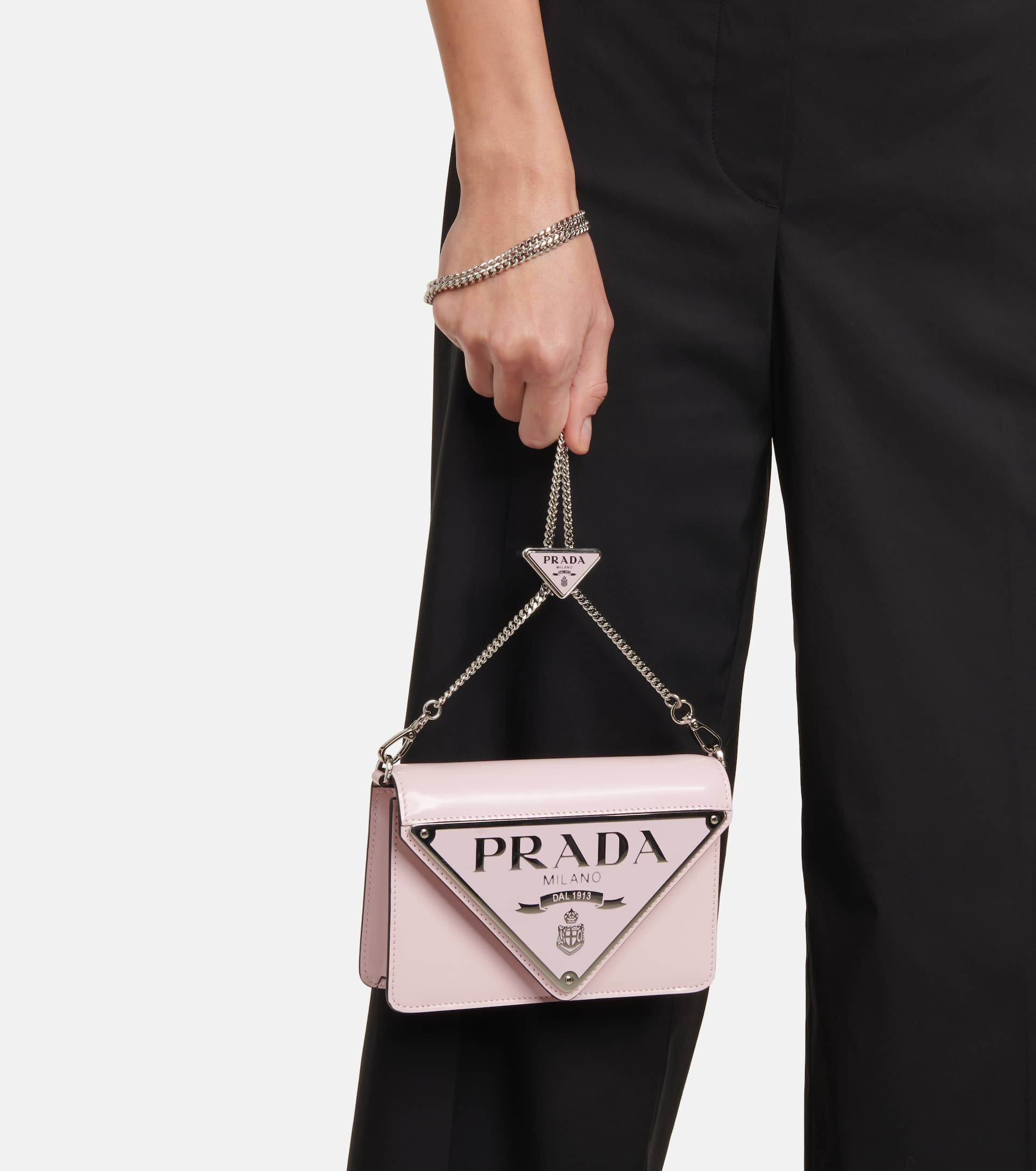 Túi xách dự tiệc xinh đeo vai logo của Prada