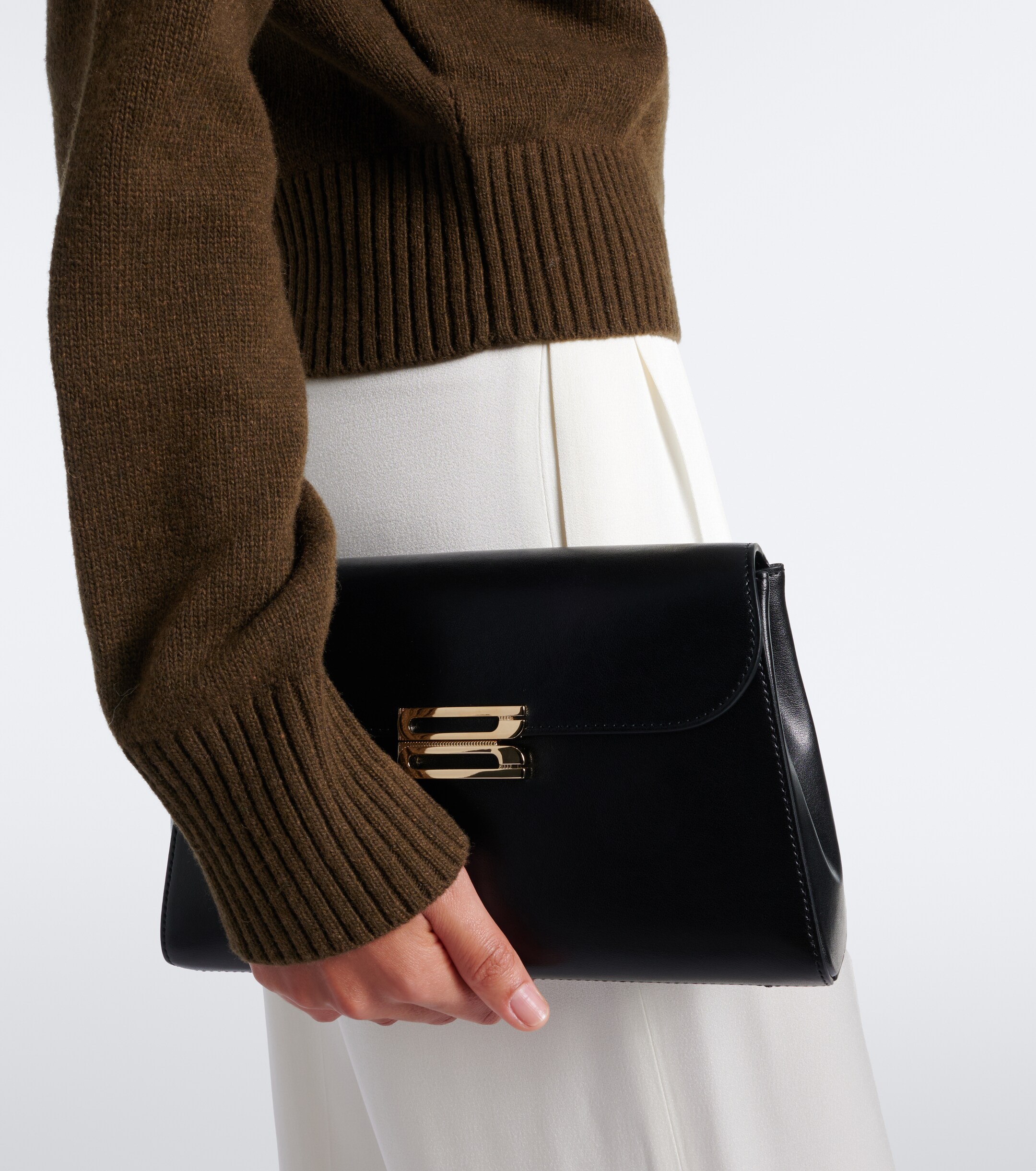 Victoria Beckham Victoria Beckham Dorian Trapeze leather shoulder bag
