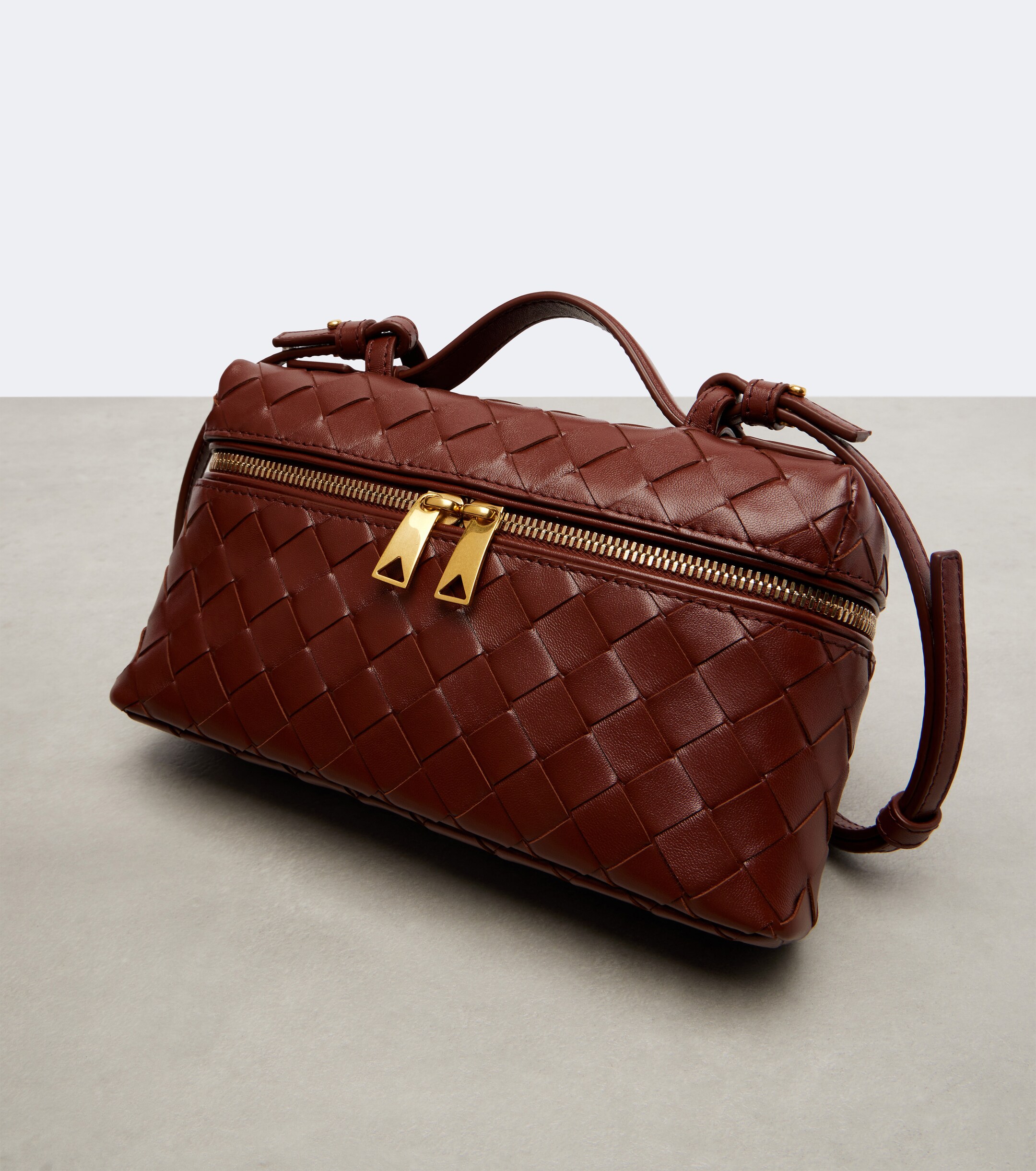 Bottega Veneta Bang Bang Intrecciato leather vanity bag