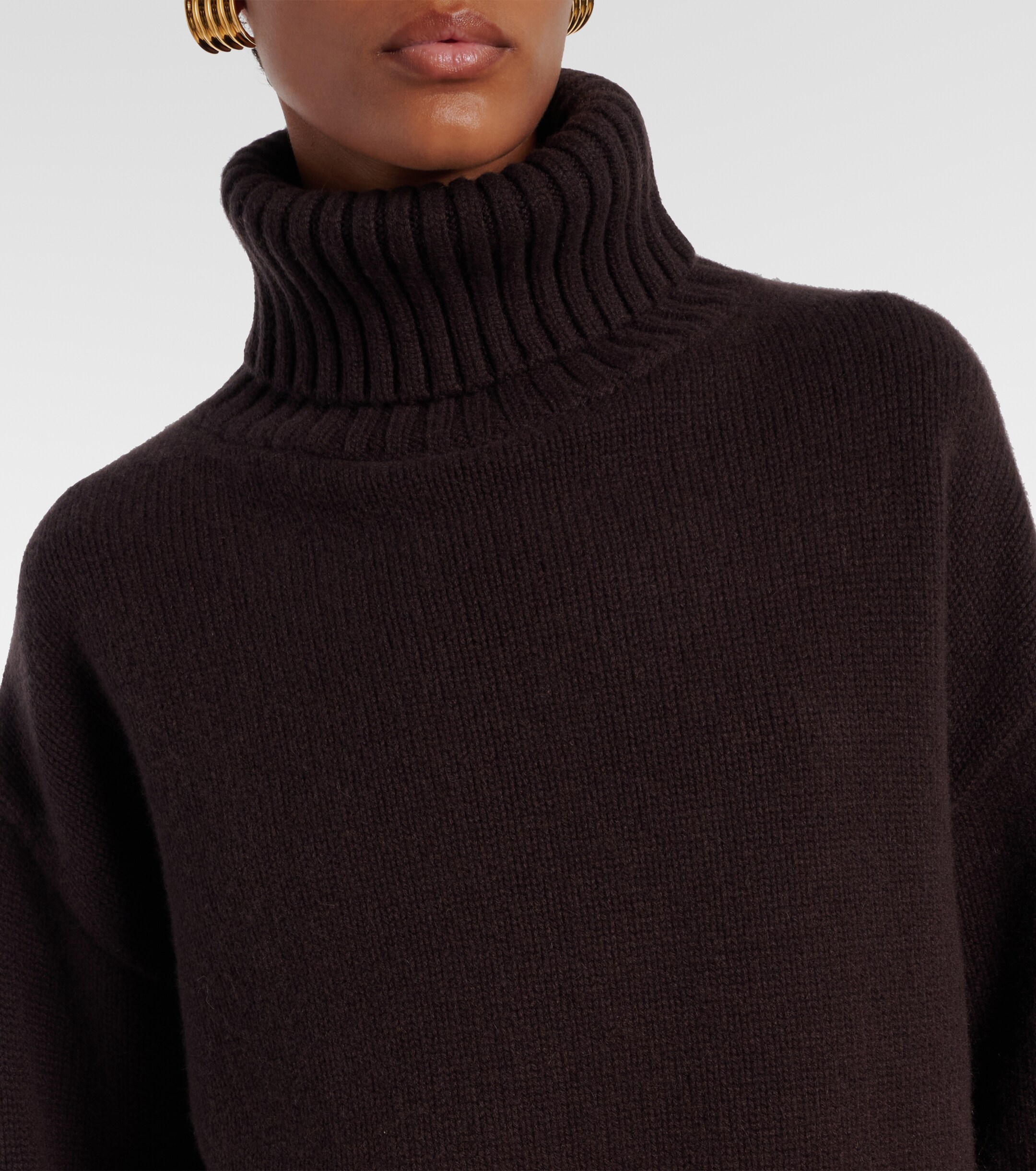 Extreme Cashmere - N°434 Crop Xtra turtleneck sweater | Plush