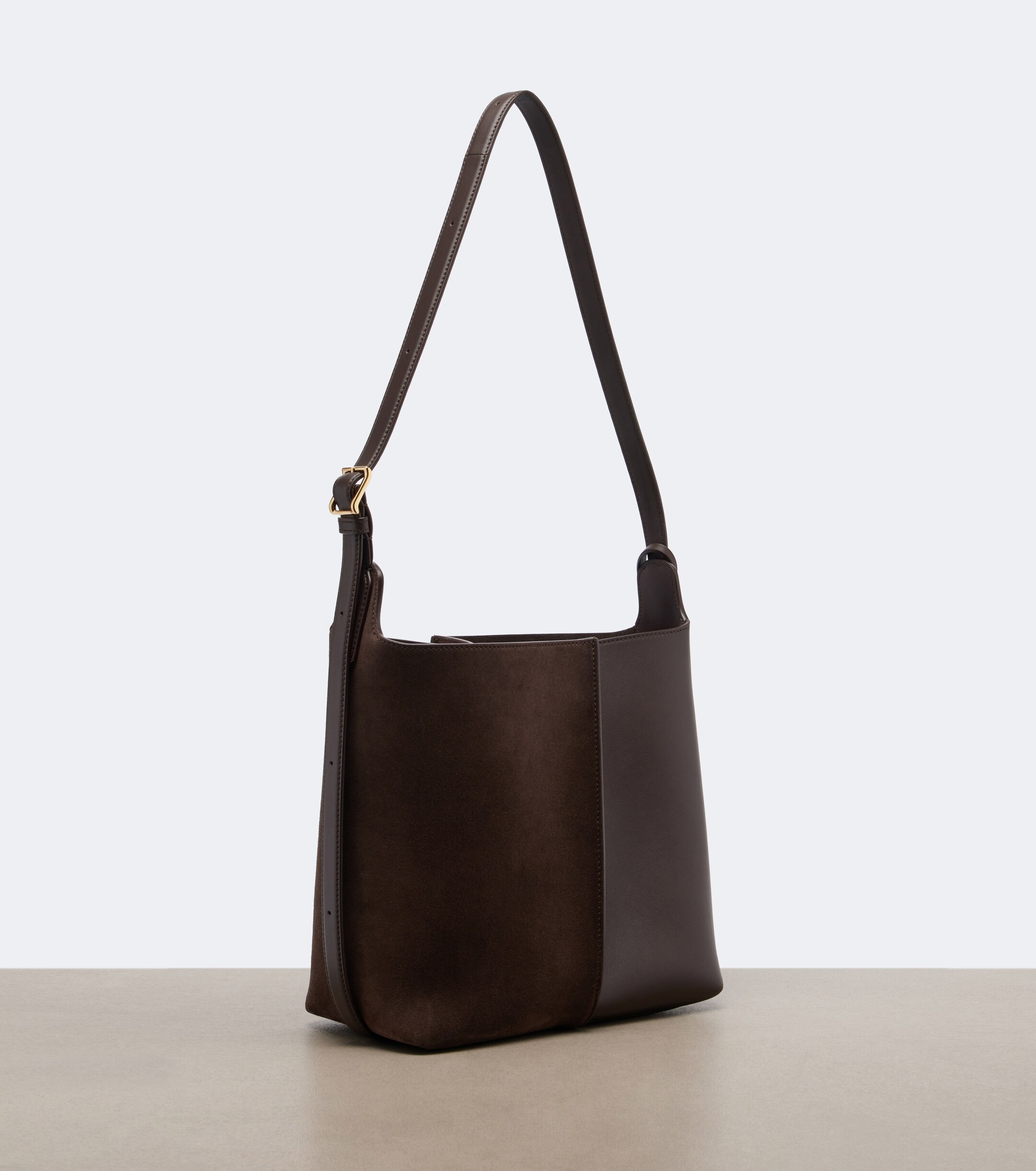 Loewe Bilbao Medium leather bucket bag