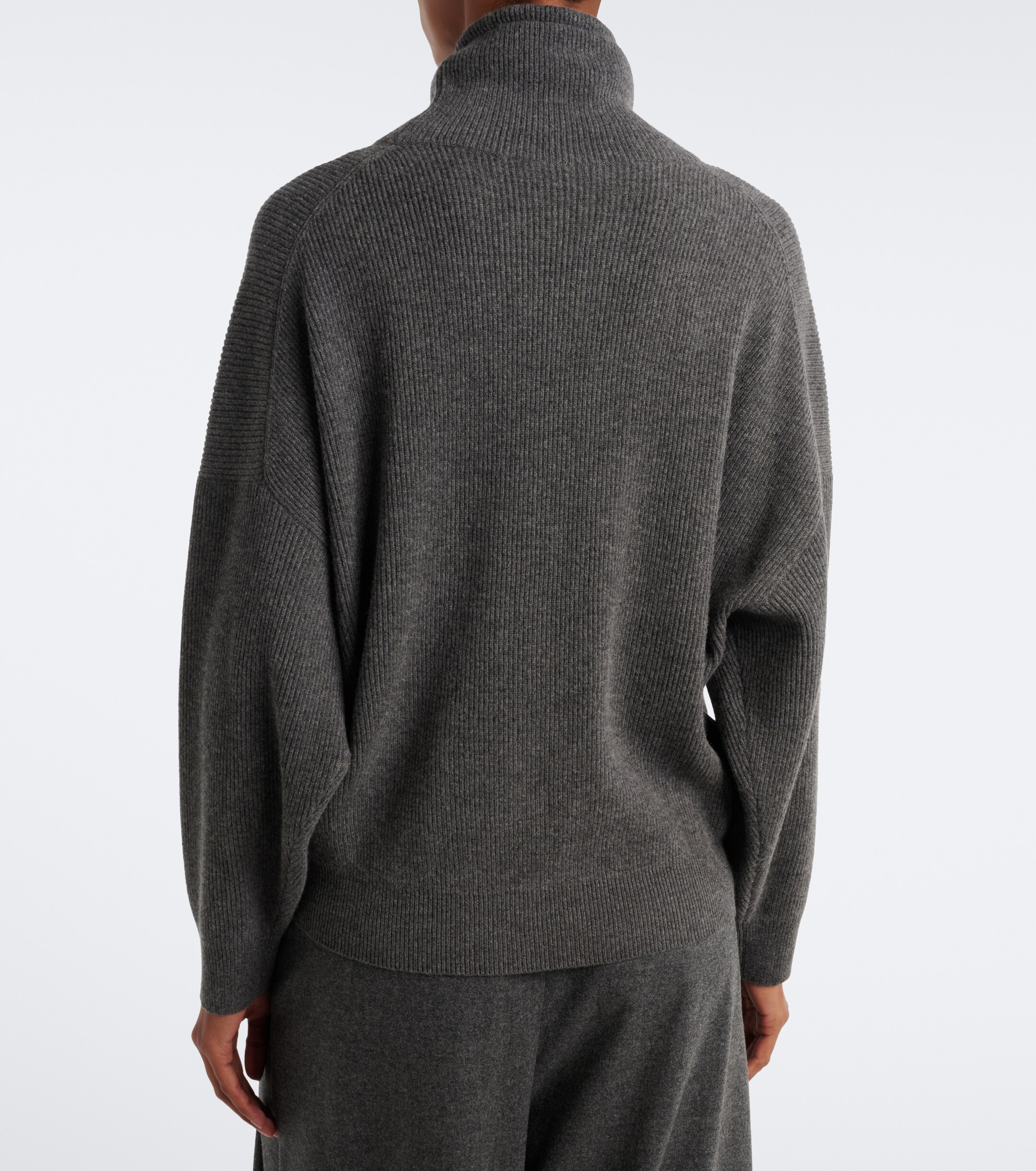 Brunello Cucinelli Brunello Cucinelli Wool, silk, and cashmere turtleneck sweater