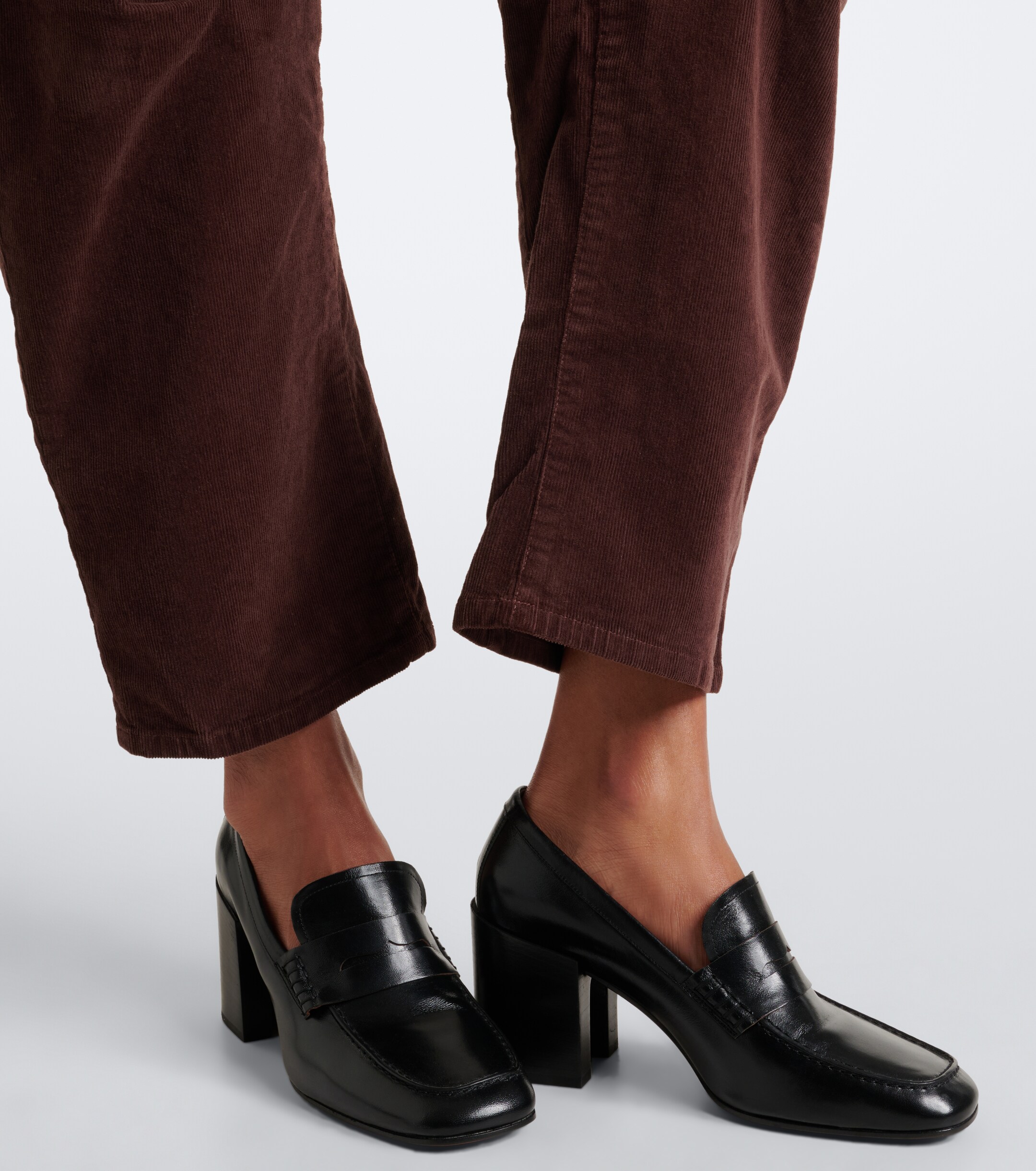 Nili Lotan Nili Lotan Shon cotton-blend corduroy barrel-leg pants
