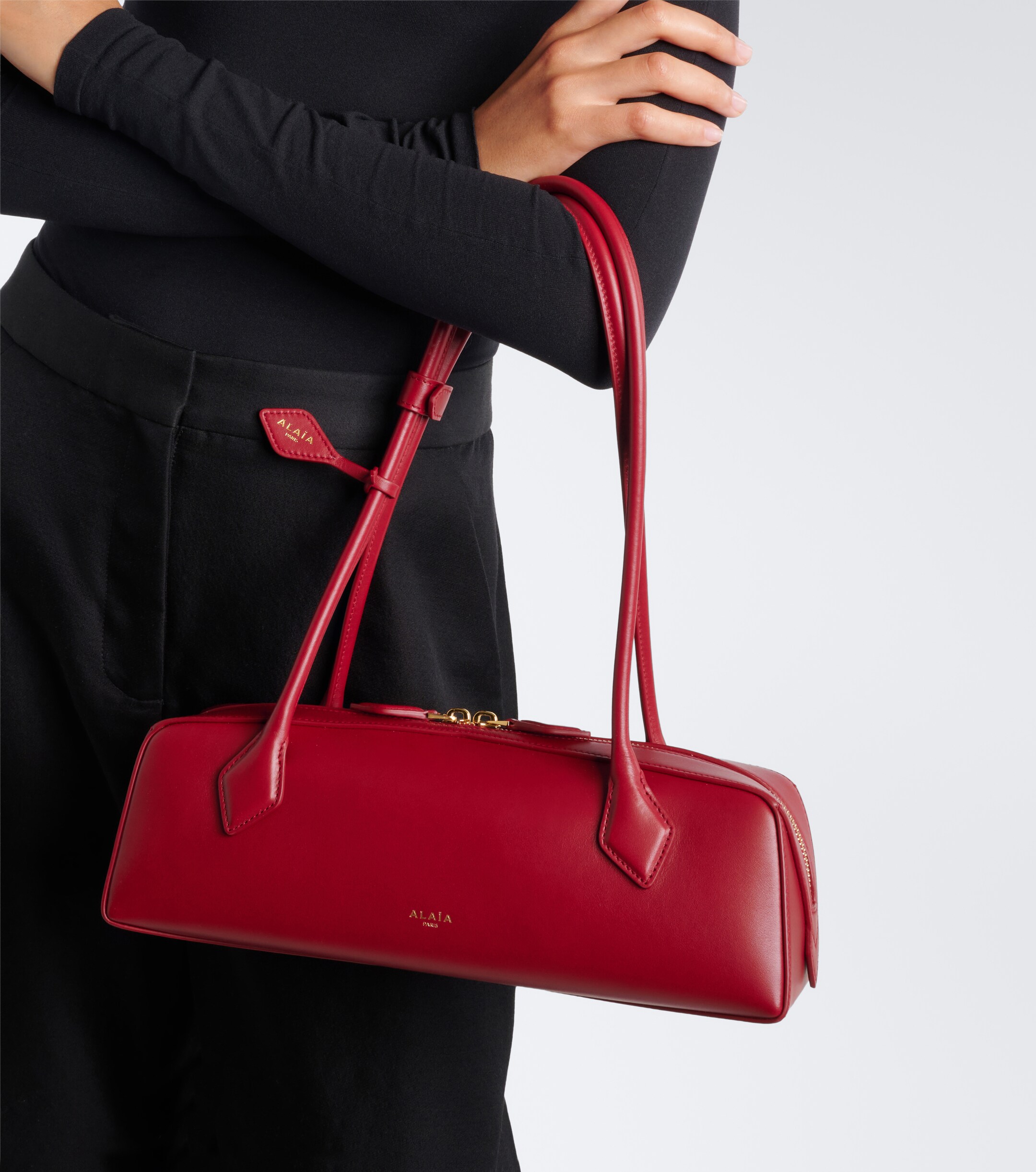 Alaïa Le Teckel Medium leather shoulder bag