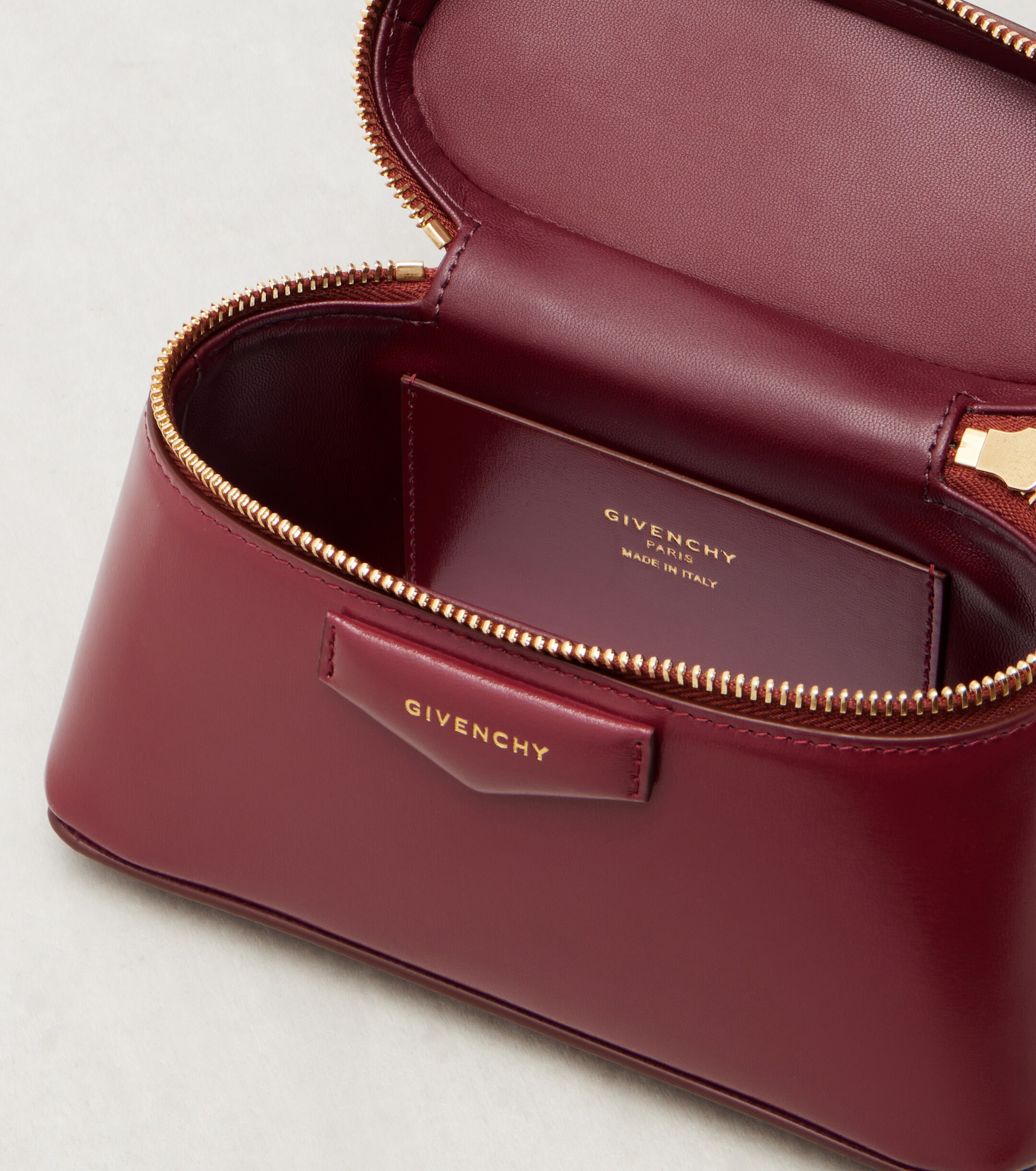 Givenchy Antigona leather vanity bag